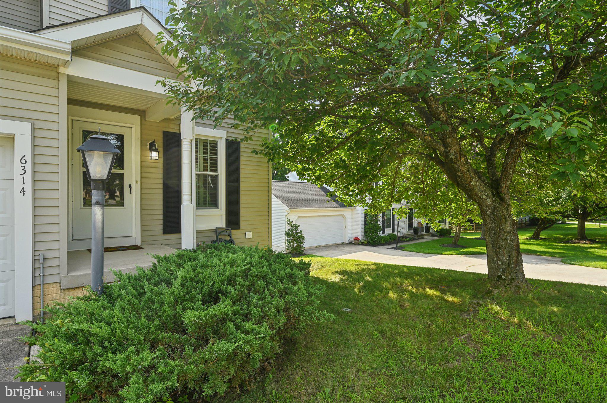 6314 ROAN STALLION LANE