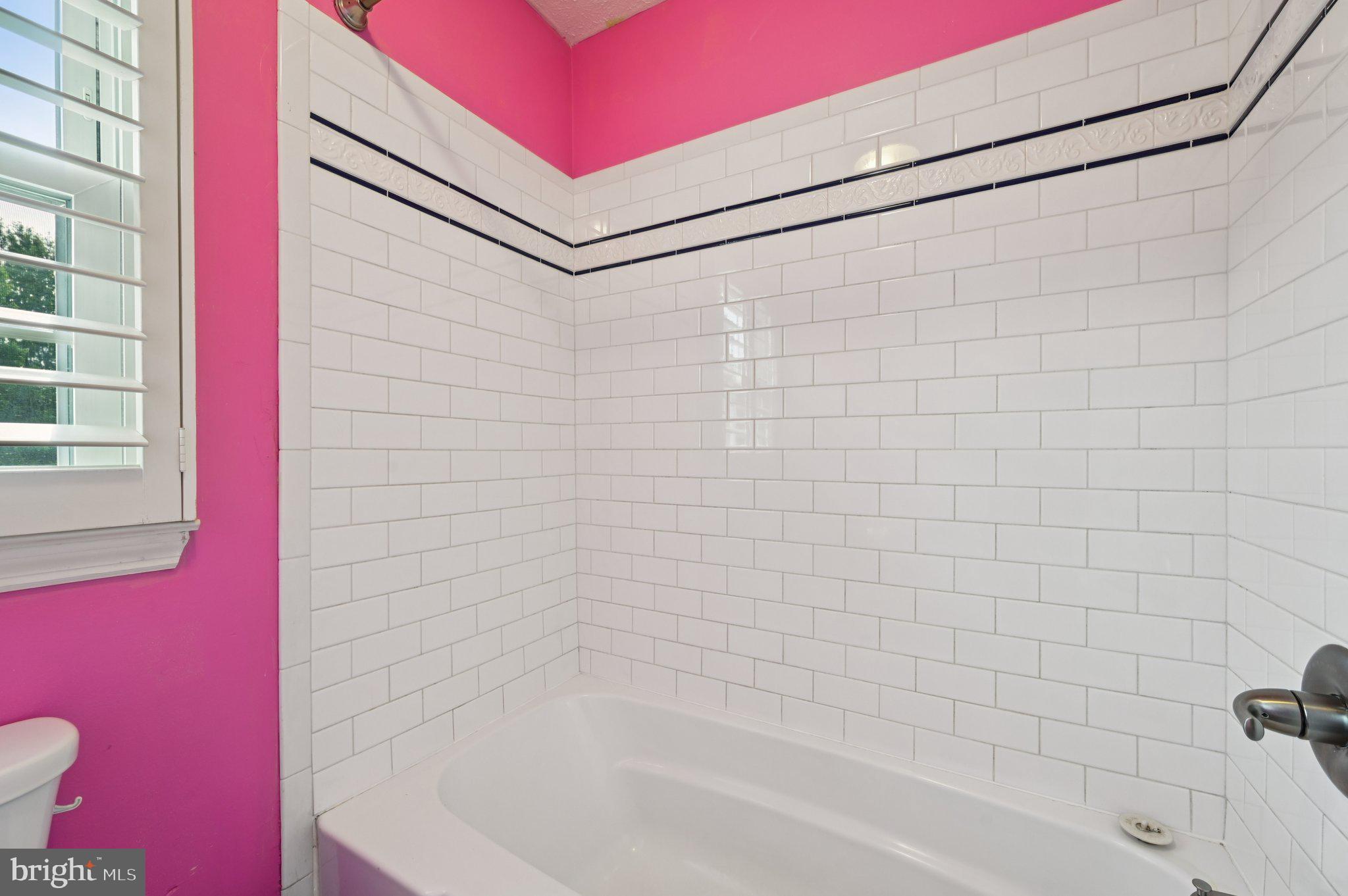 LONG REACH - Residential