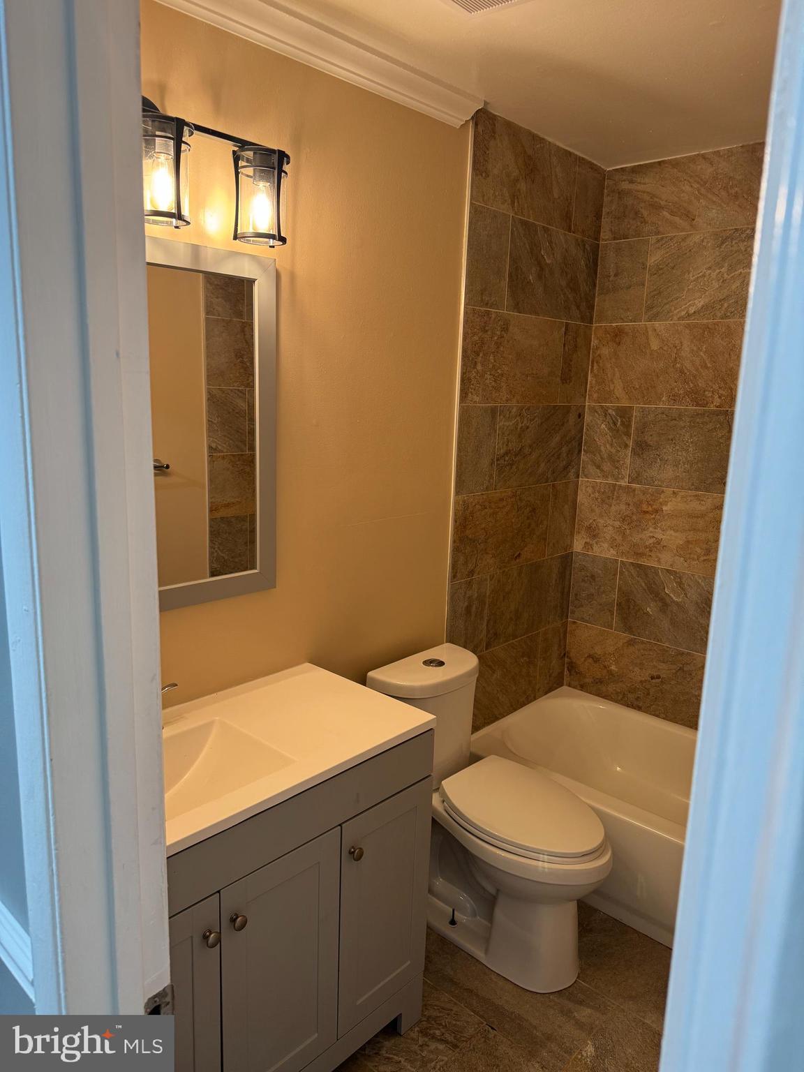 CARROLLAN GARDENS - Residential