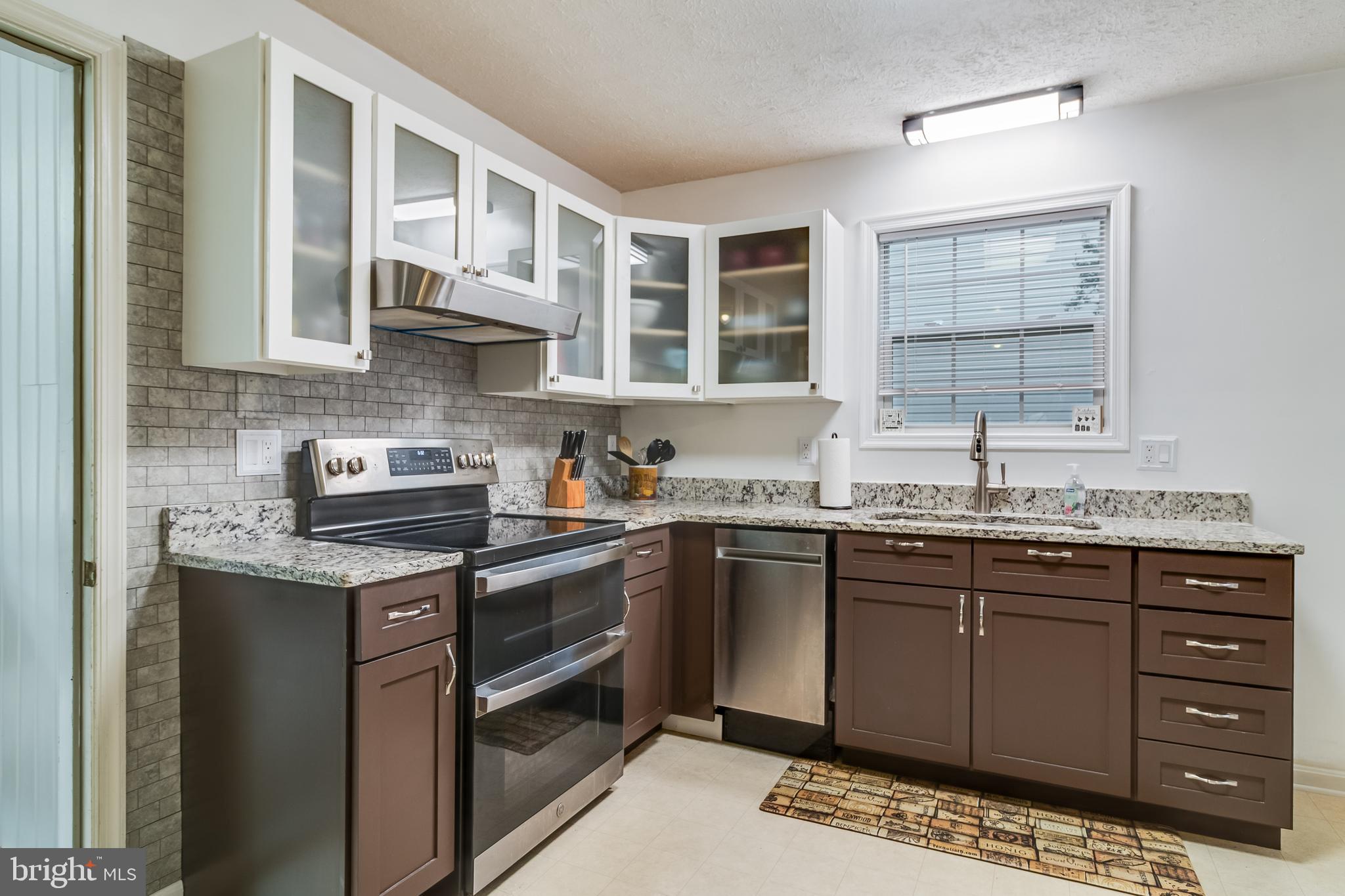 COBB ISLAND - Residential