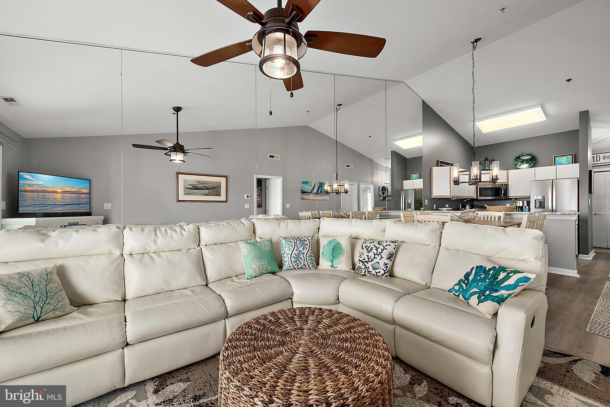 HARBOUR CLUB - Residential