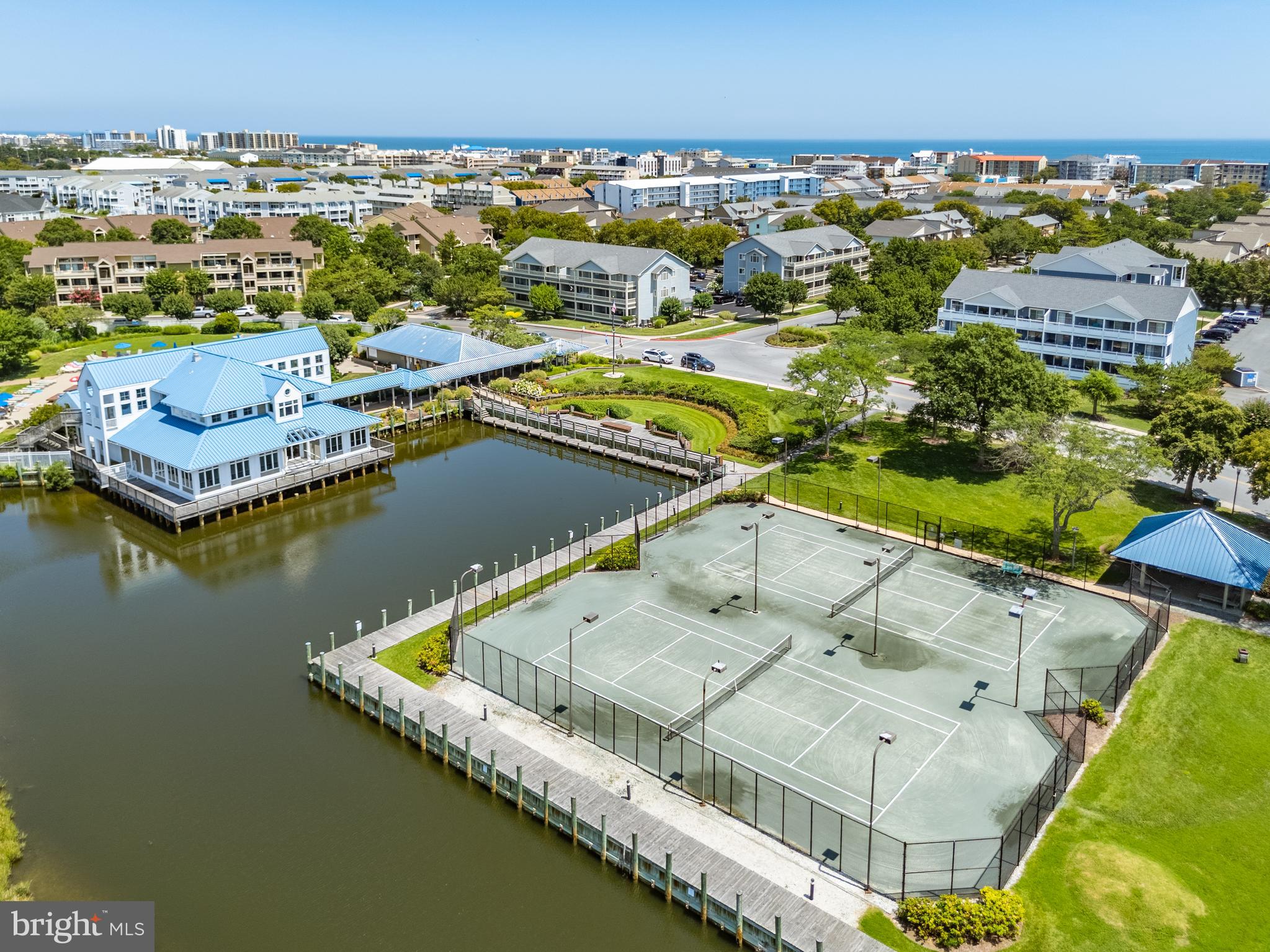 HARBOUR CLUB - Residential