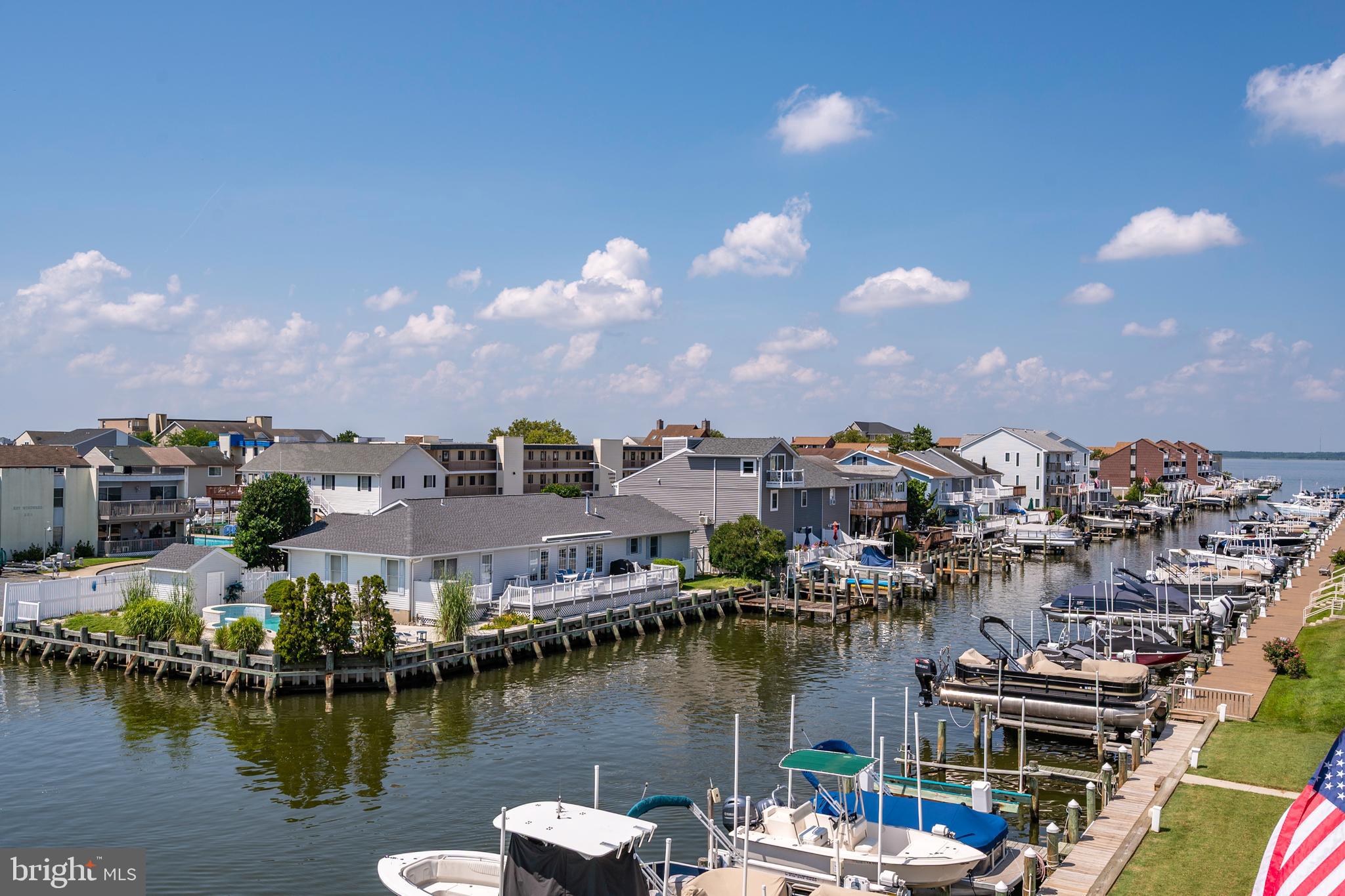 HARBOUR CLUB - Residential