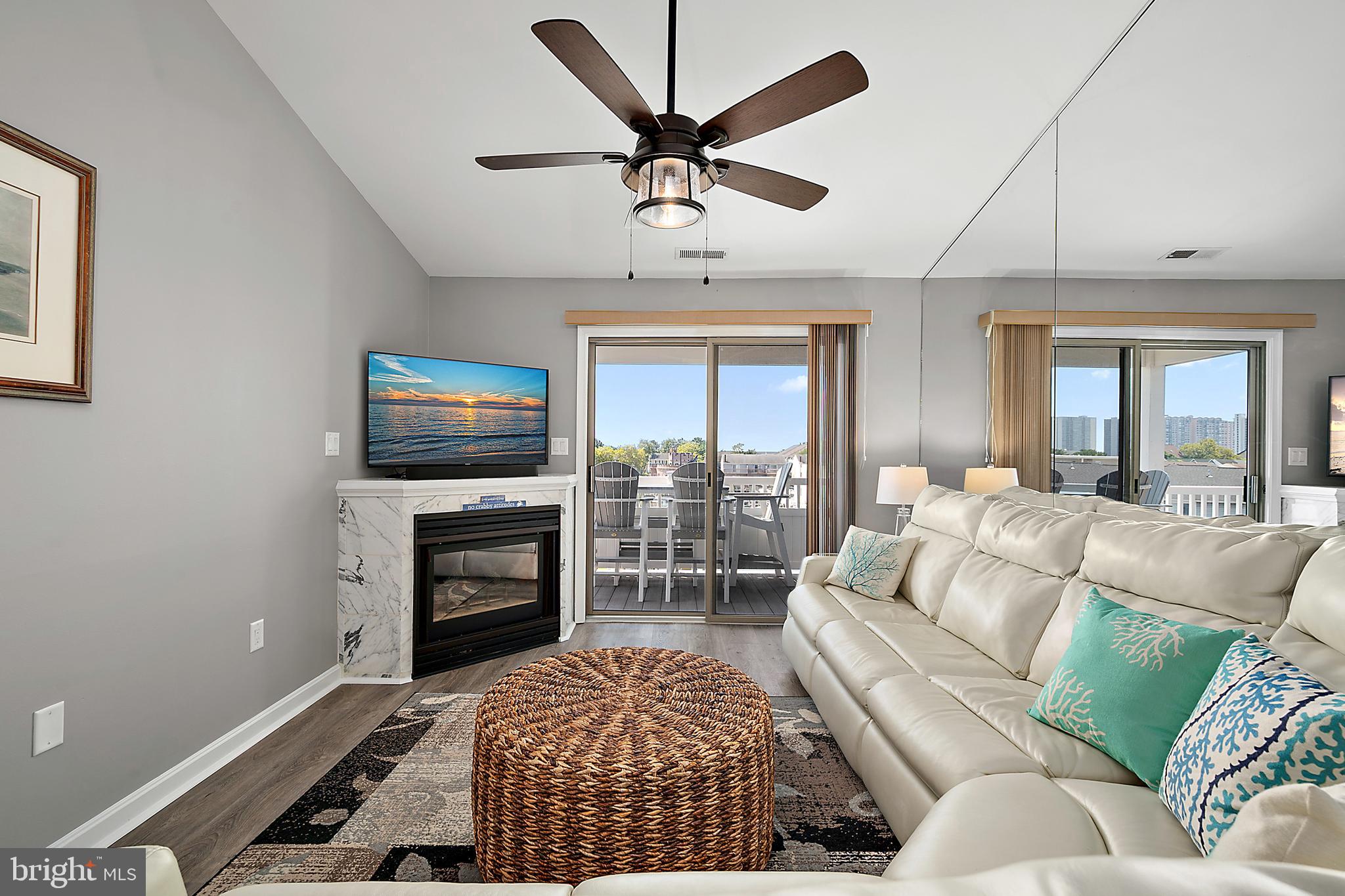 HARBOUR CLUB - Residential