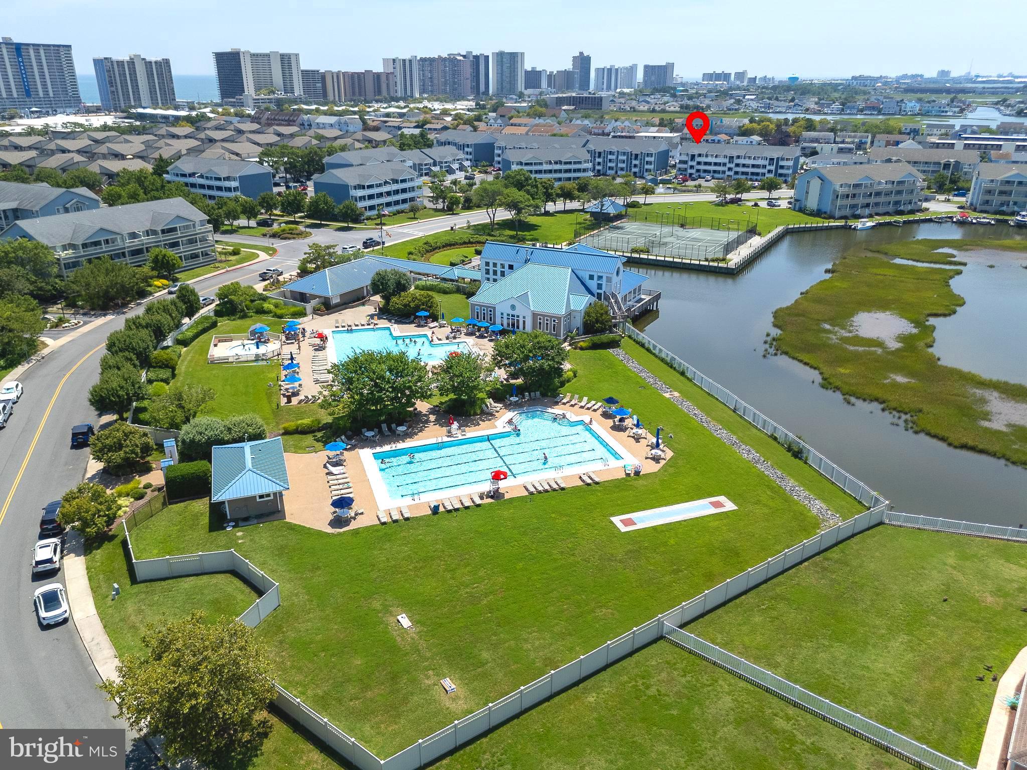 HARBOUR CLUB - Residential