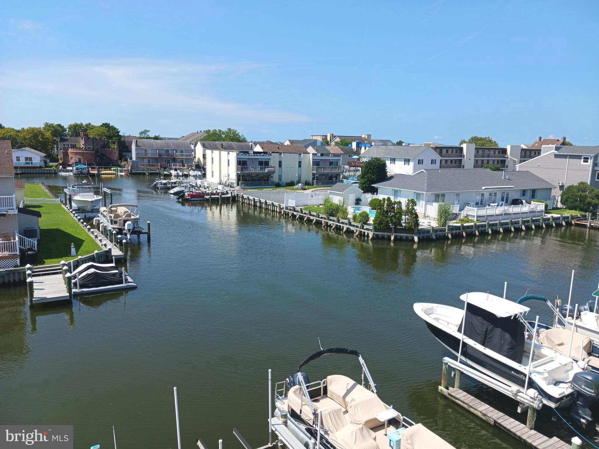 HARBOUR CLUB - Residential