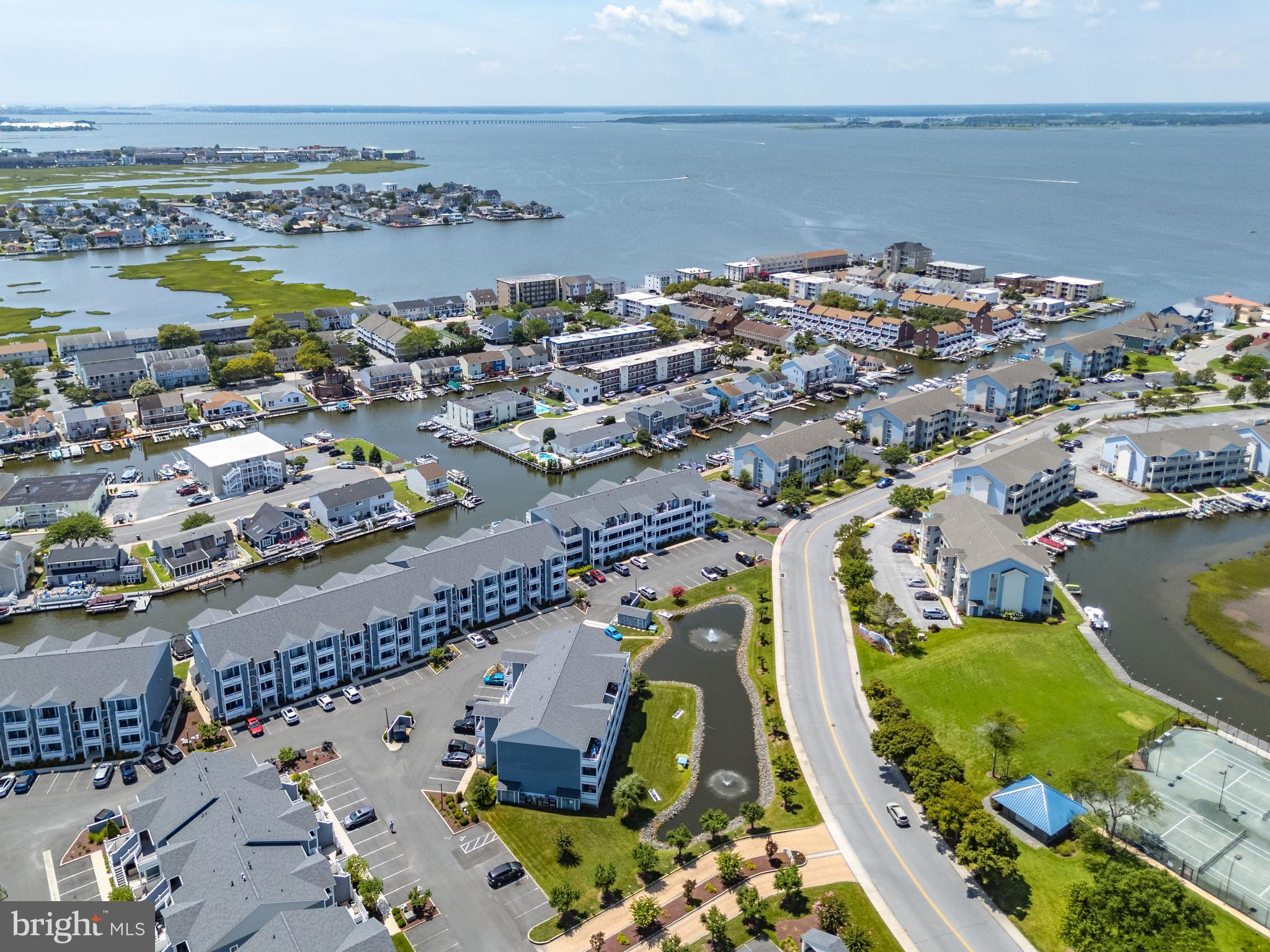 HARBOUR CLUB - Residential