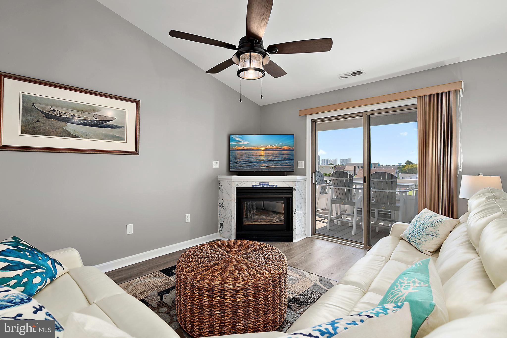 HARBOUR CLUB - Residential