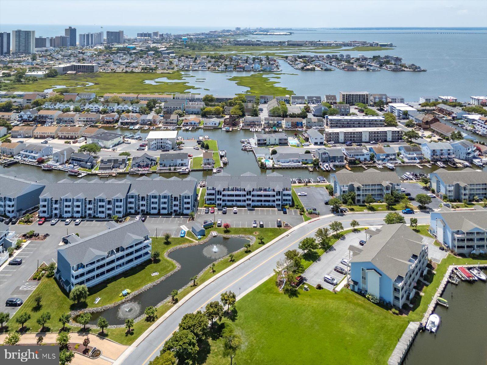 HARBOUR CLUB - Residential