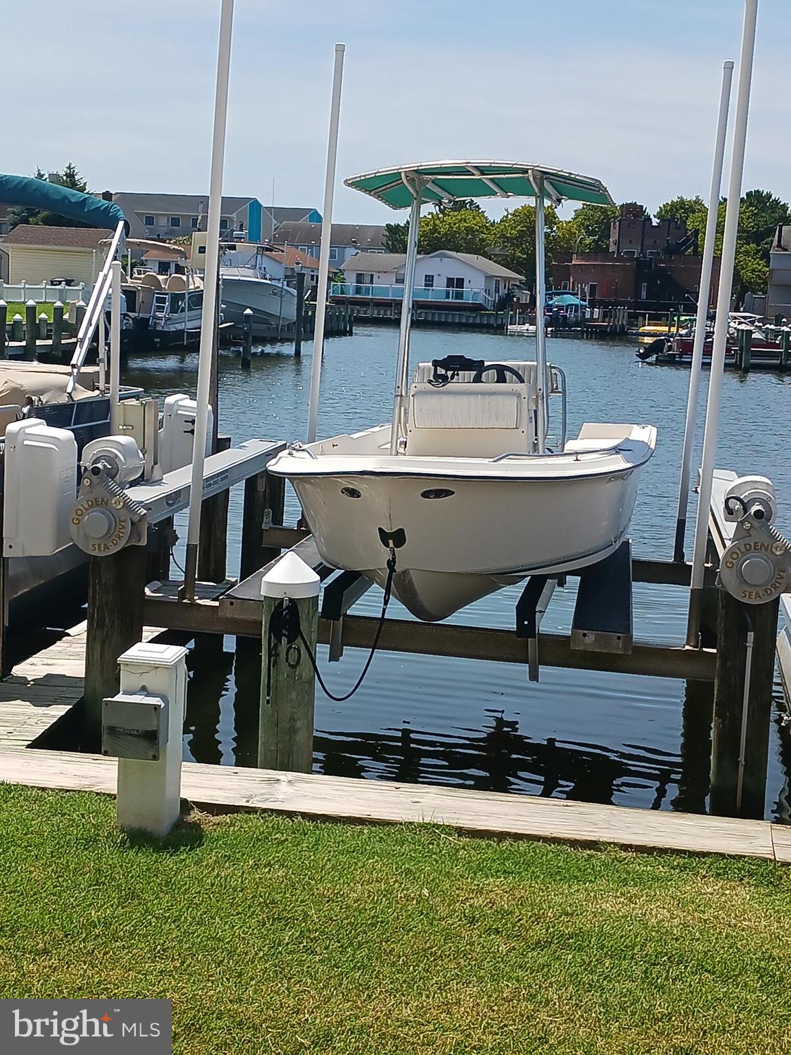 HARBOUR CLUB - Residential