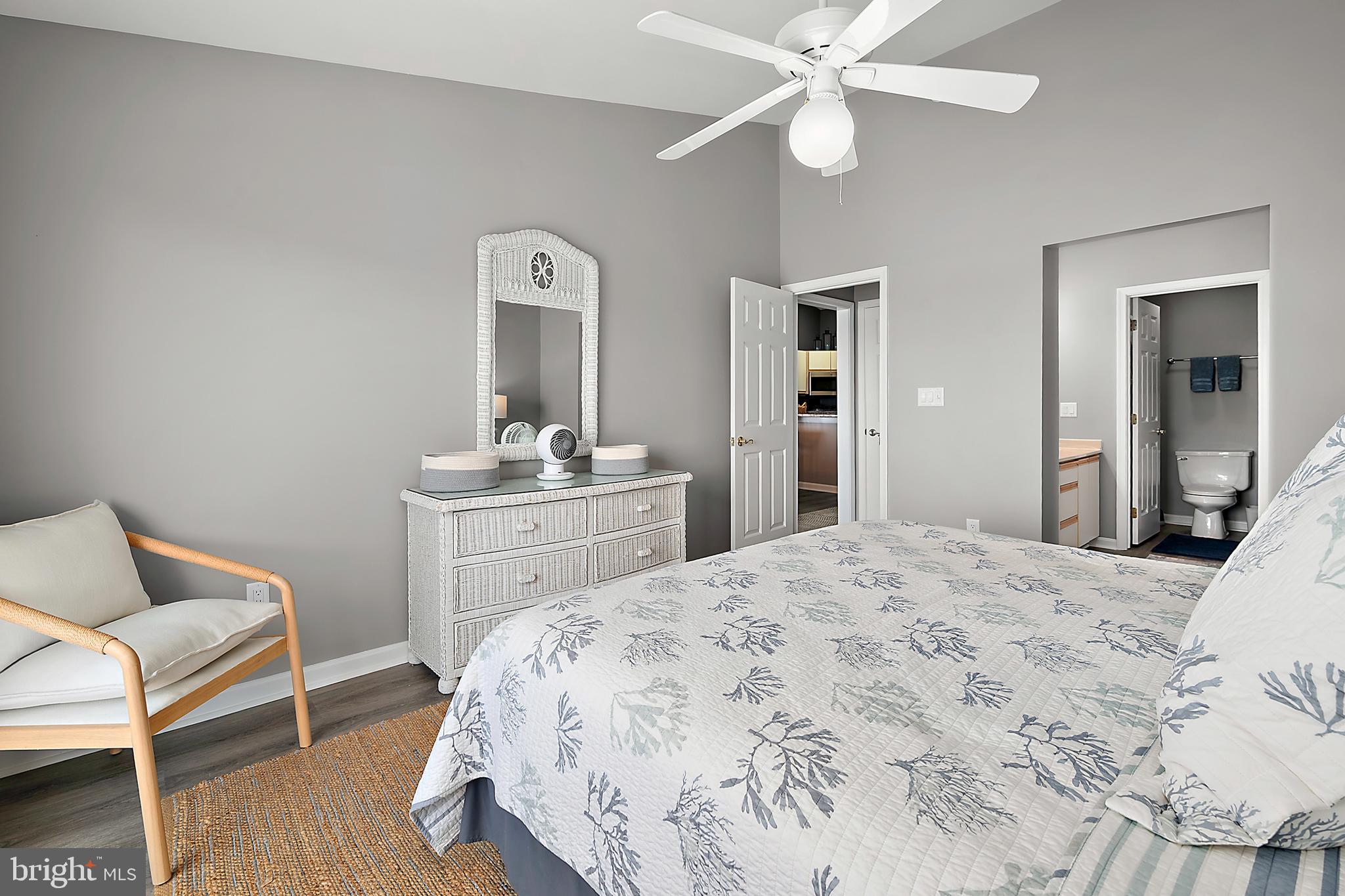 HARBOUR CLUB - Residential