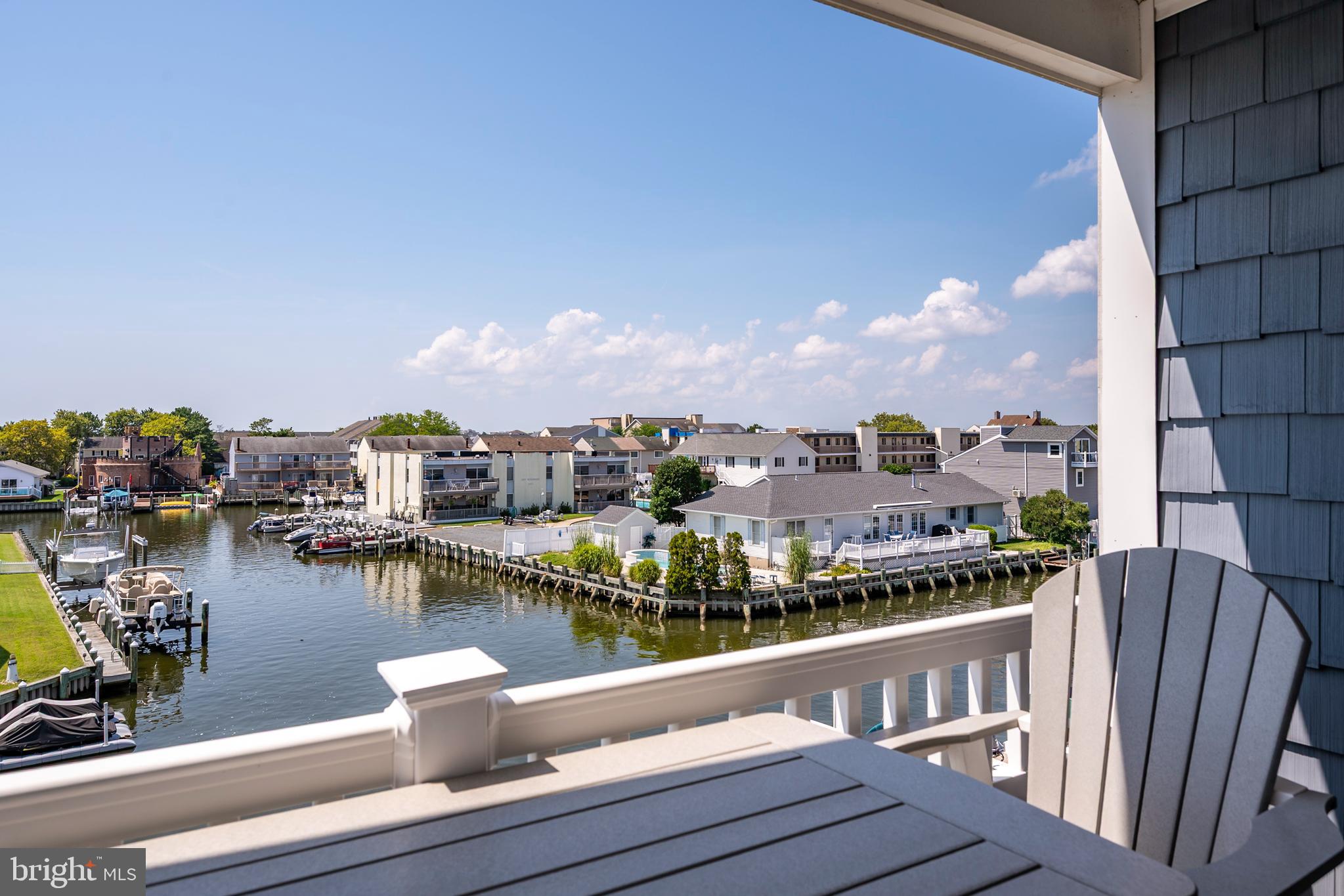 HARBOUR CLUB - Residential