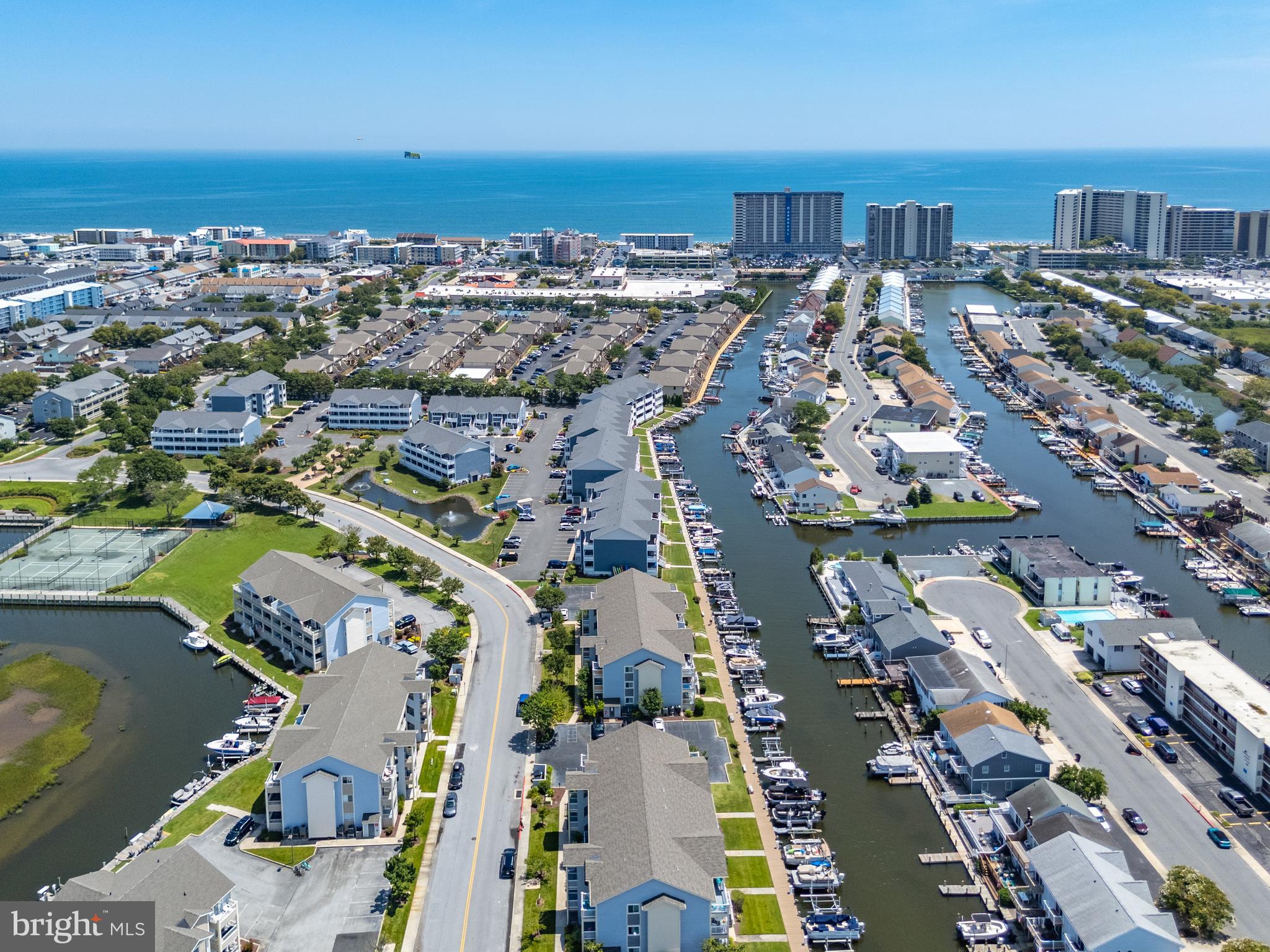 HARBOUR CLUB - Residential