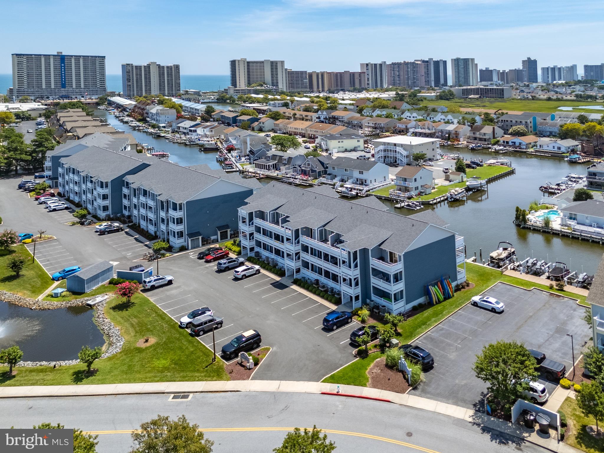 HARBOUR CLUB - Residential