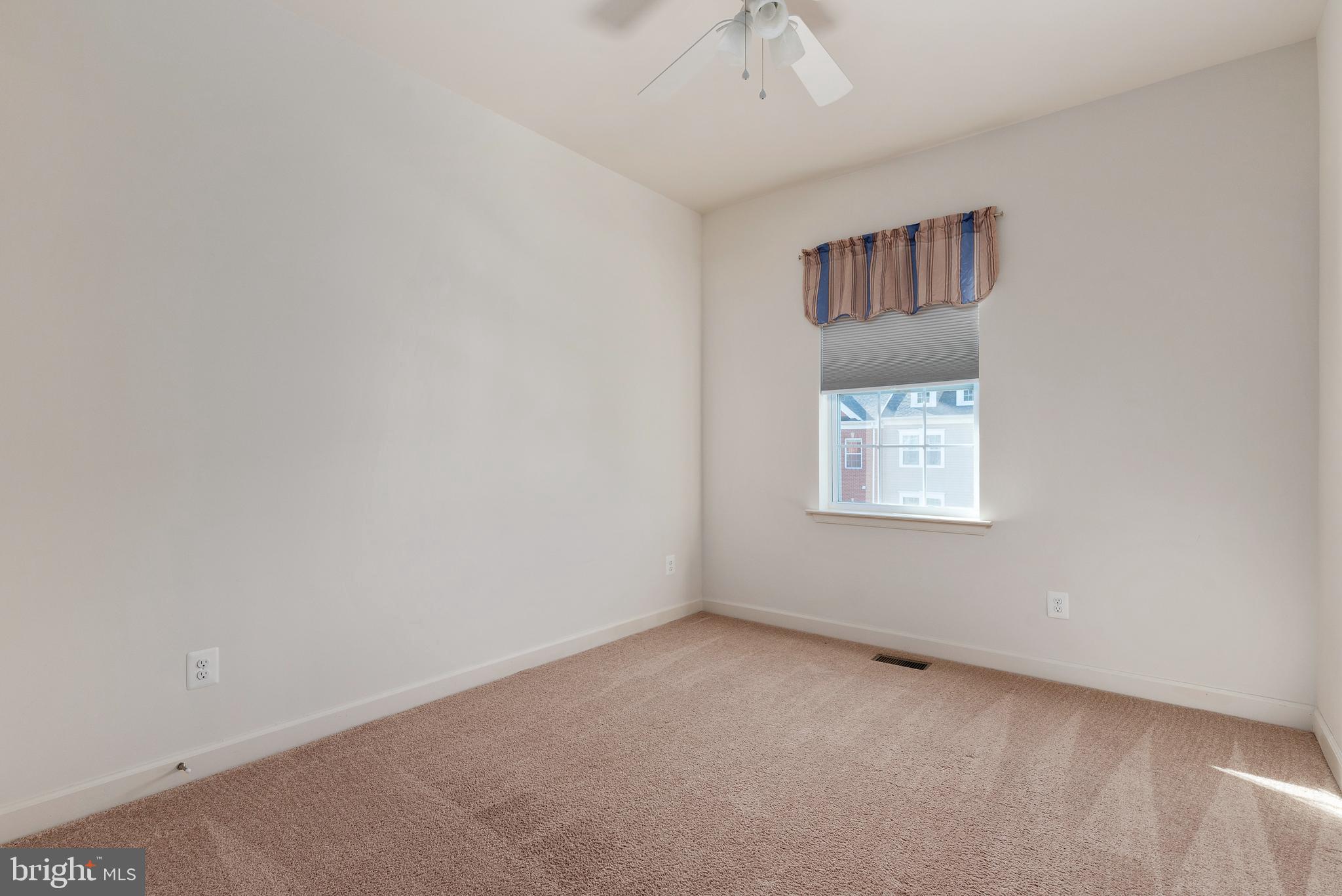 CREEKSTONE VILLAGE - Residential