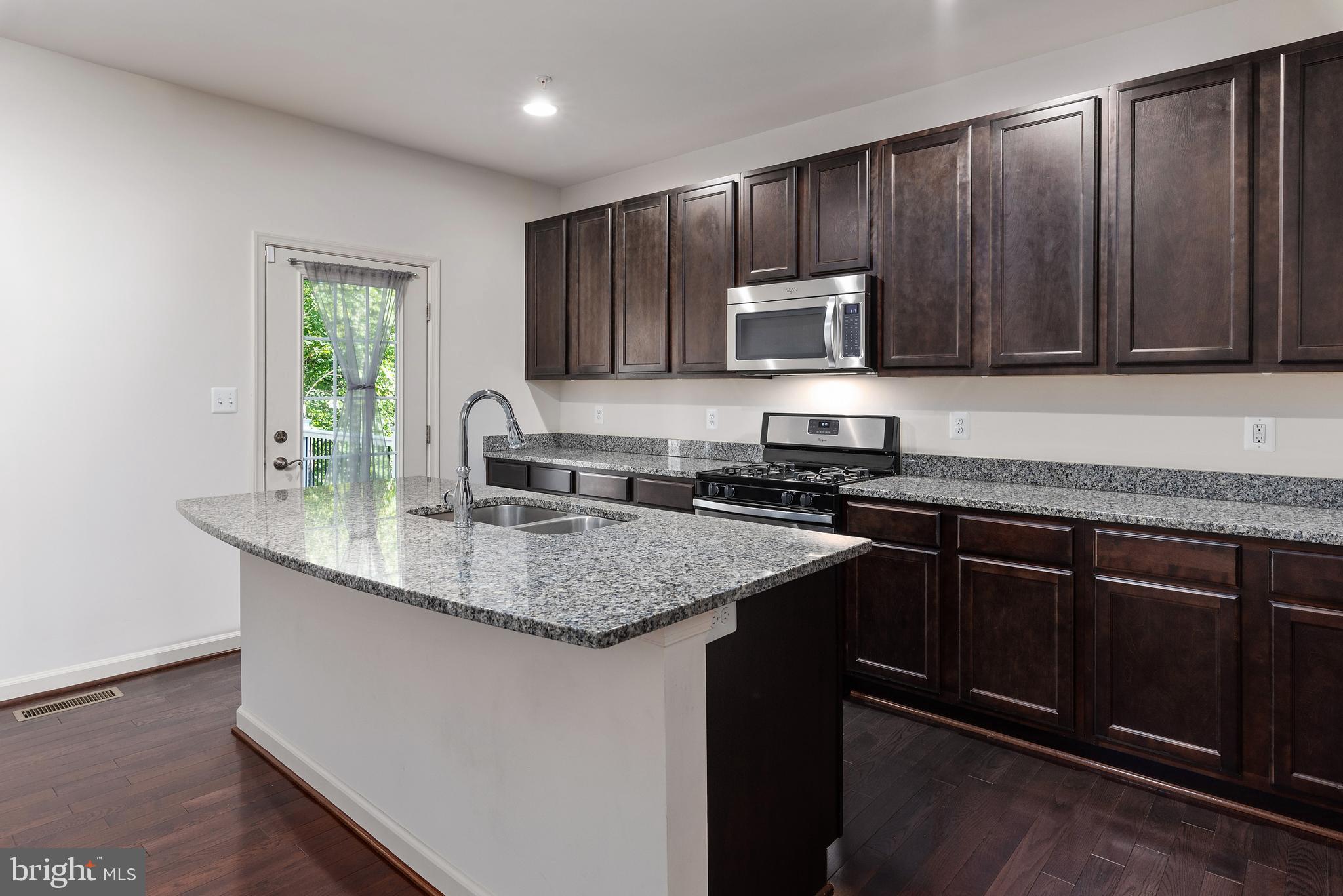 CREEKSTONE VILLAGE - Residential