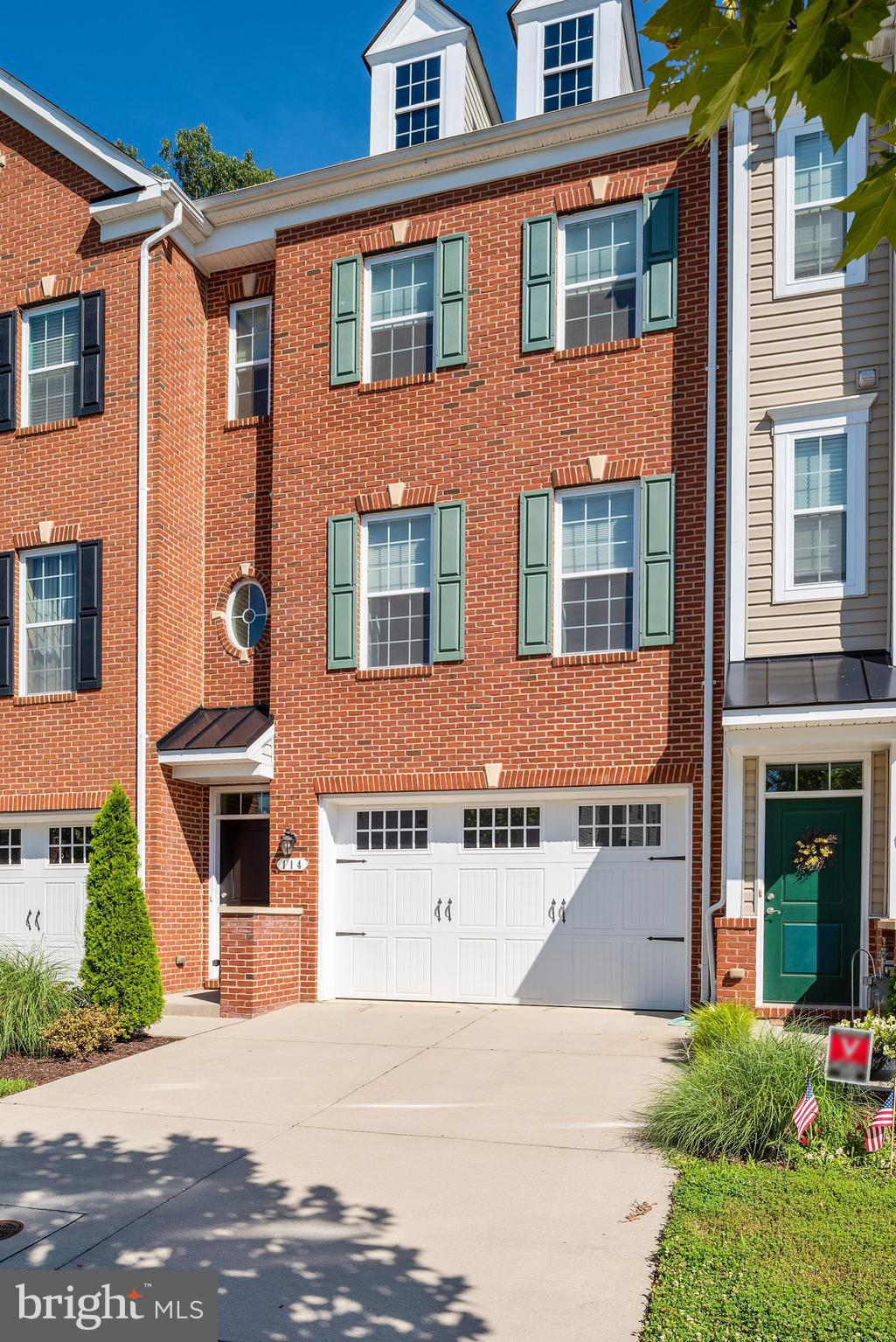 CREEKSTONE VILLAGE - Residential