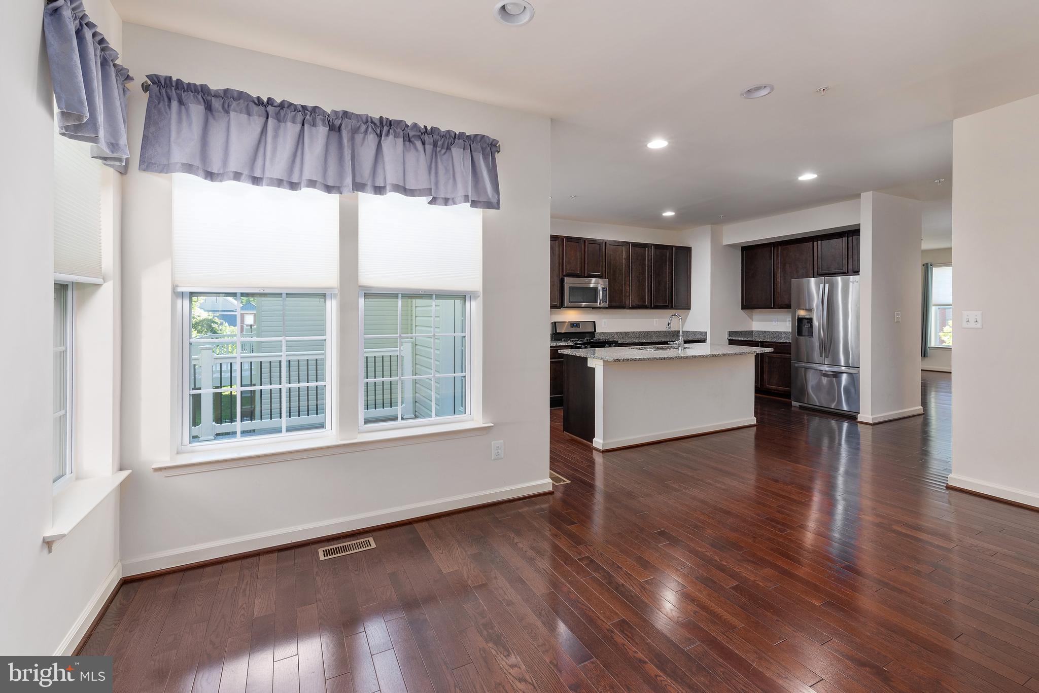 CREEKSTONE VILLAGE - Residential