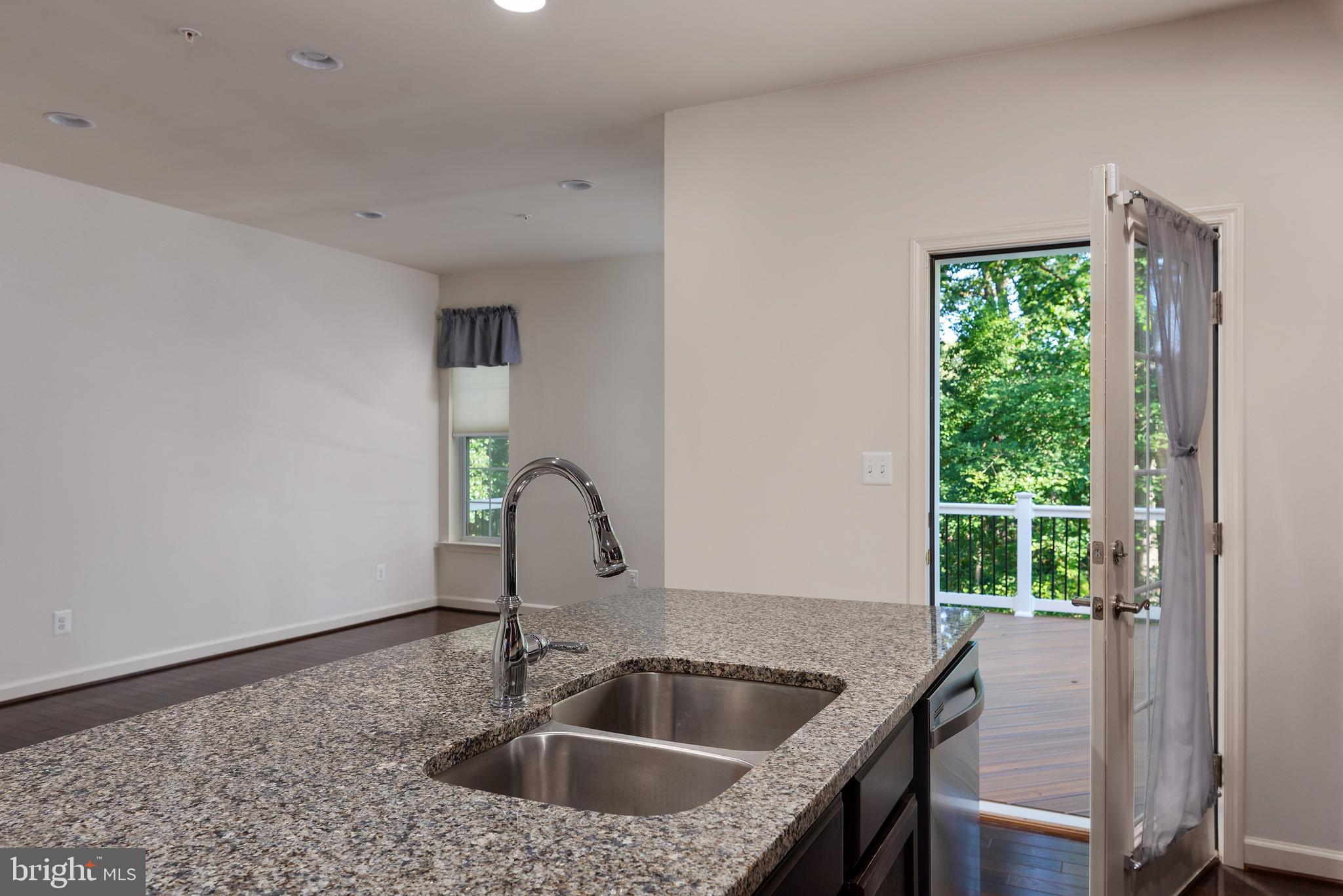 CREEKSTONE VILLAGE - Residential