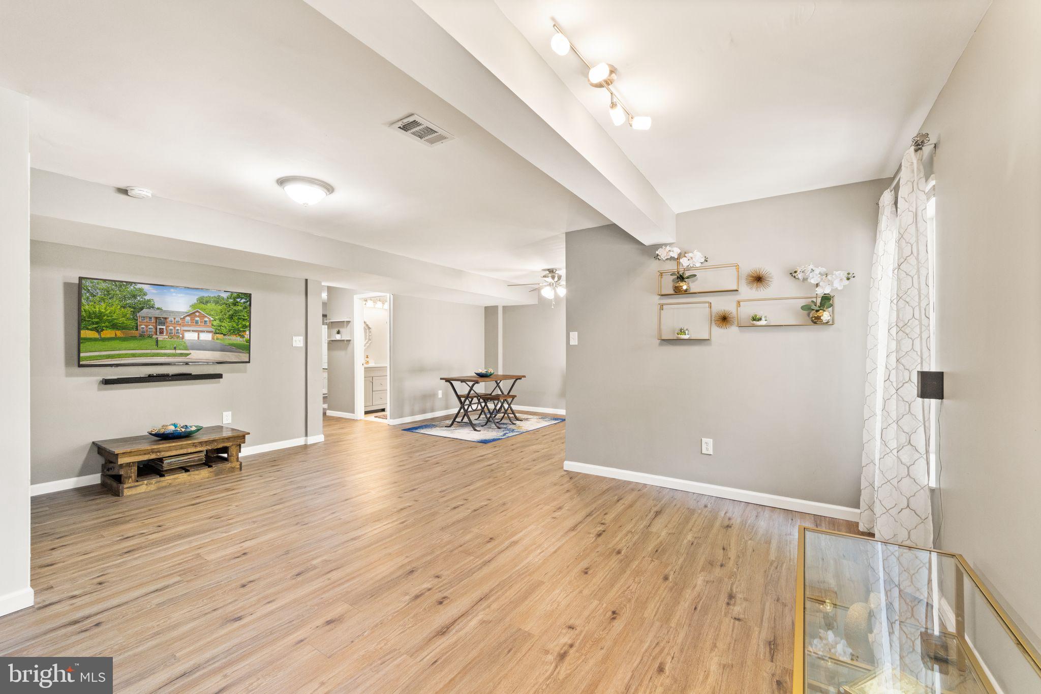 EDGEMONT - Residential