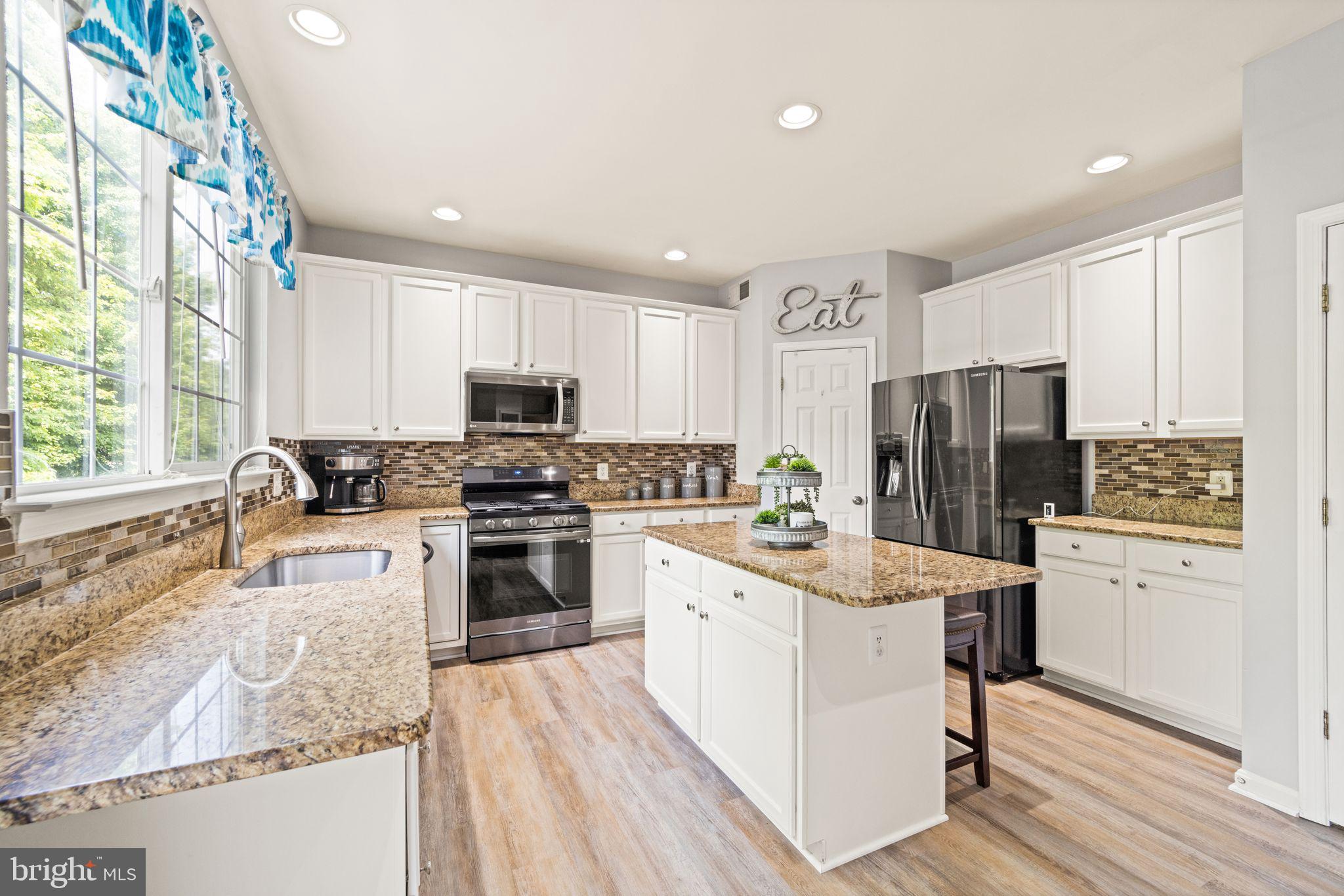 EDGEMONT - Residential