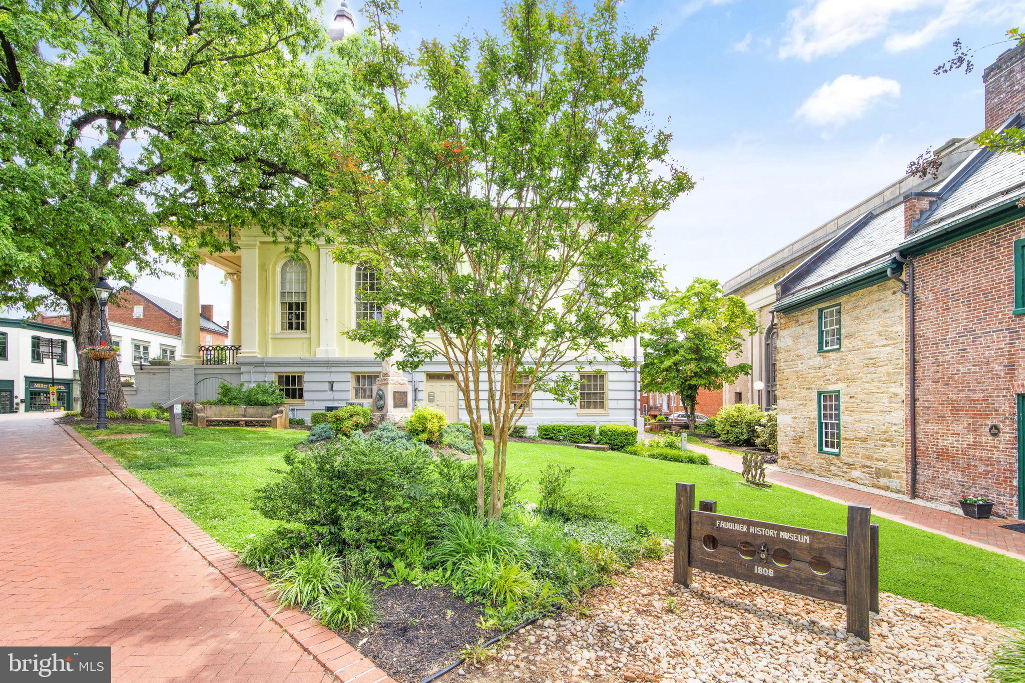 EDGEMONT - Residential