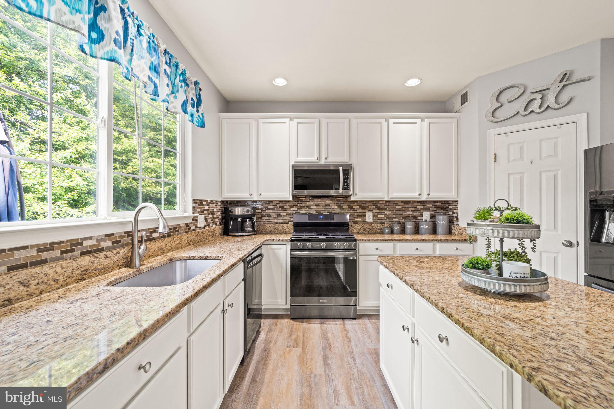 EDGEMONT - Residential