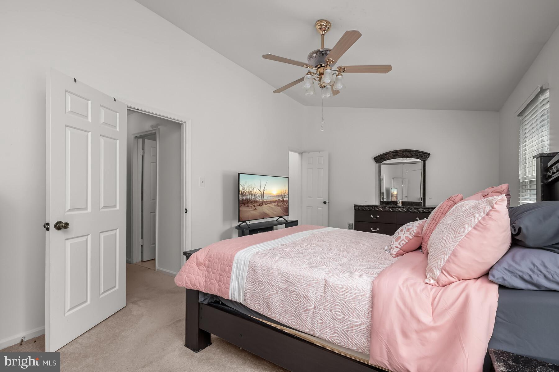 WOODSTREAM VILLAGE - Residential