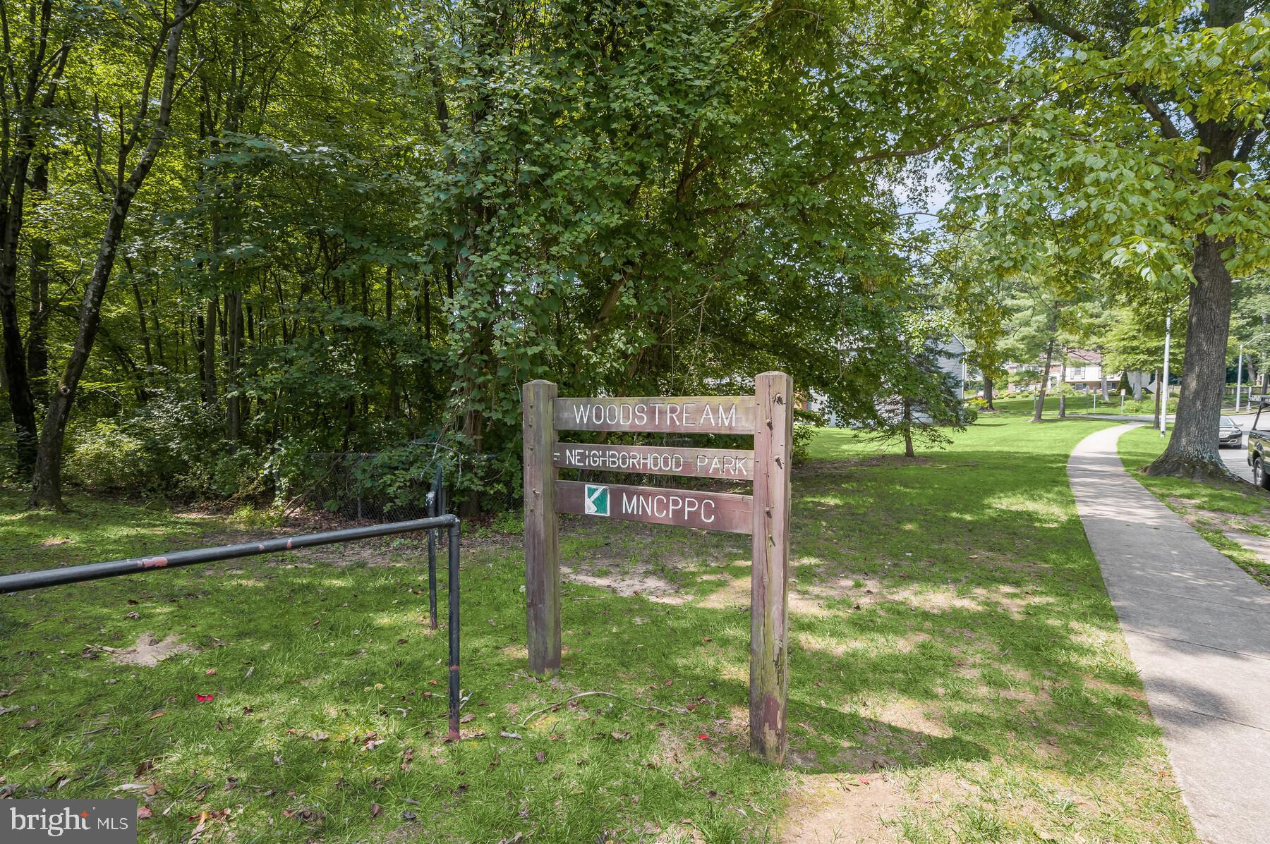 WOODSTREAM VILLAGE - Residential