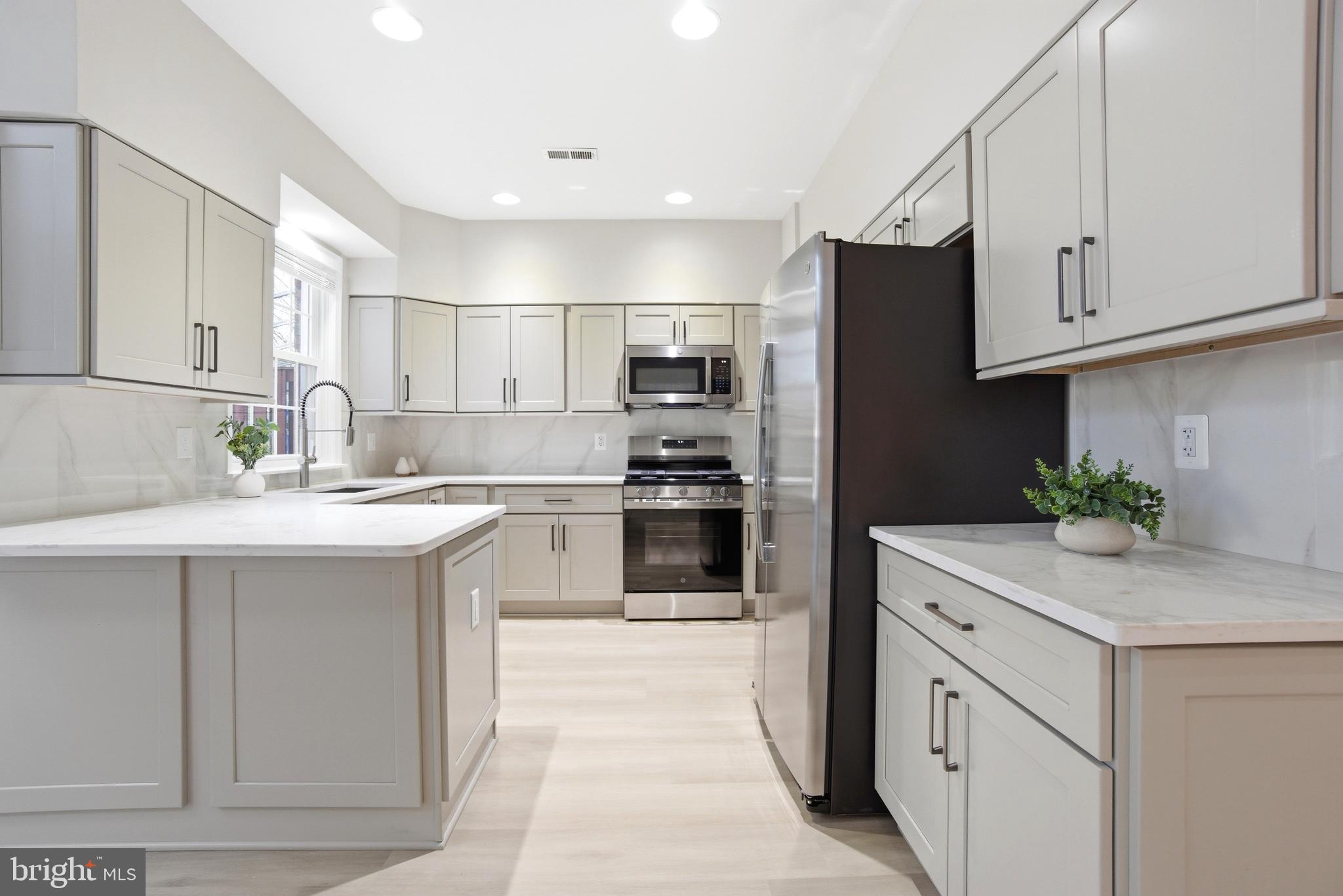 MAYS CHAPEL NORTH - Residential