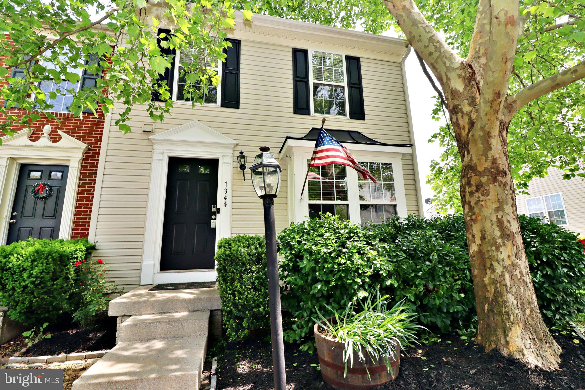 LAKELAND PLACE - Residential