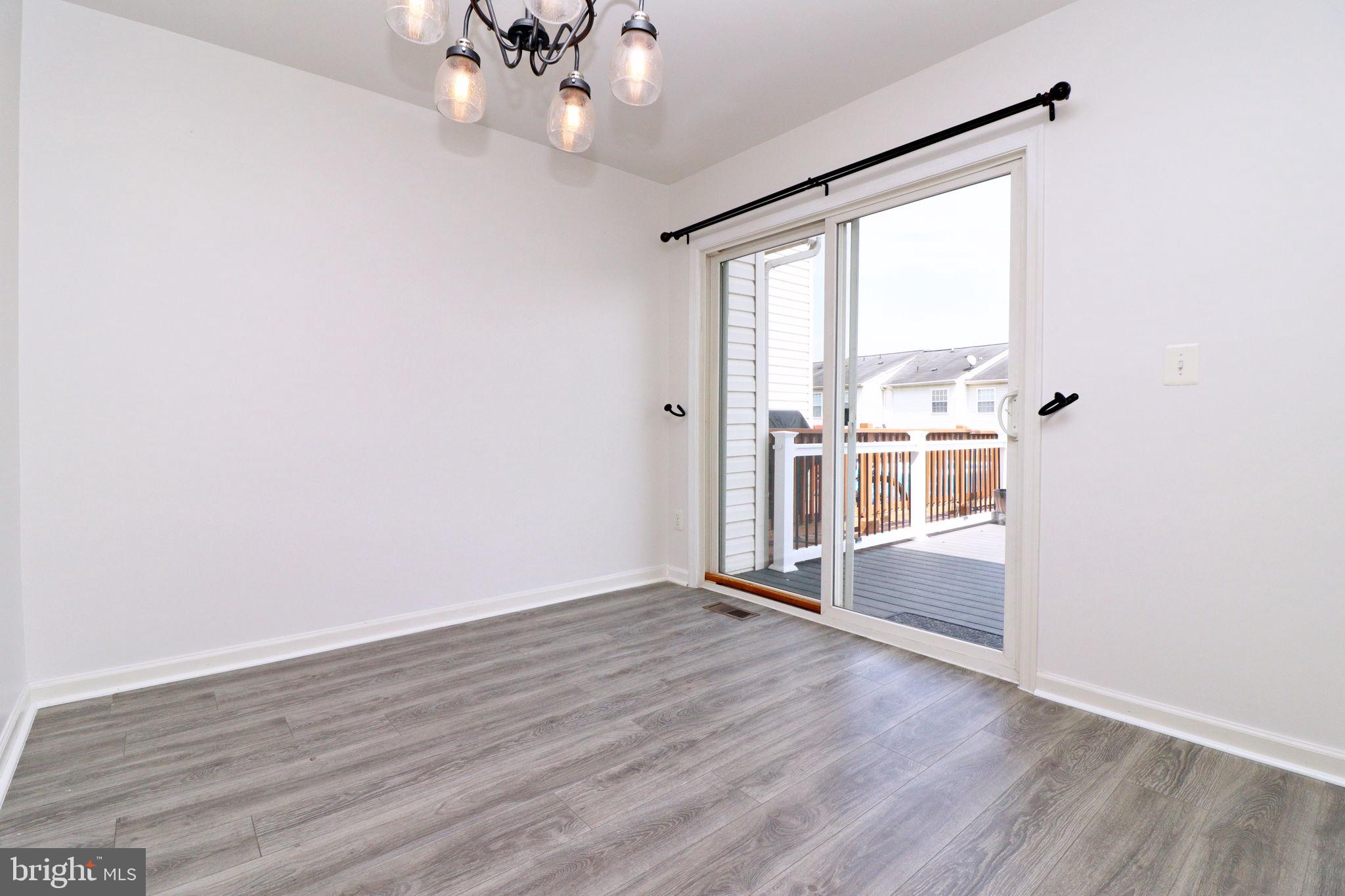 LAKELAND PLACE - Residential