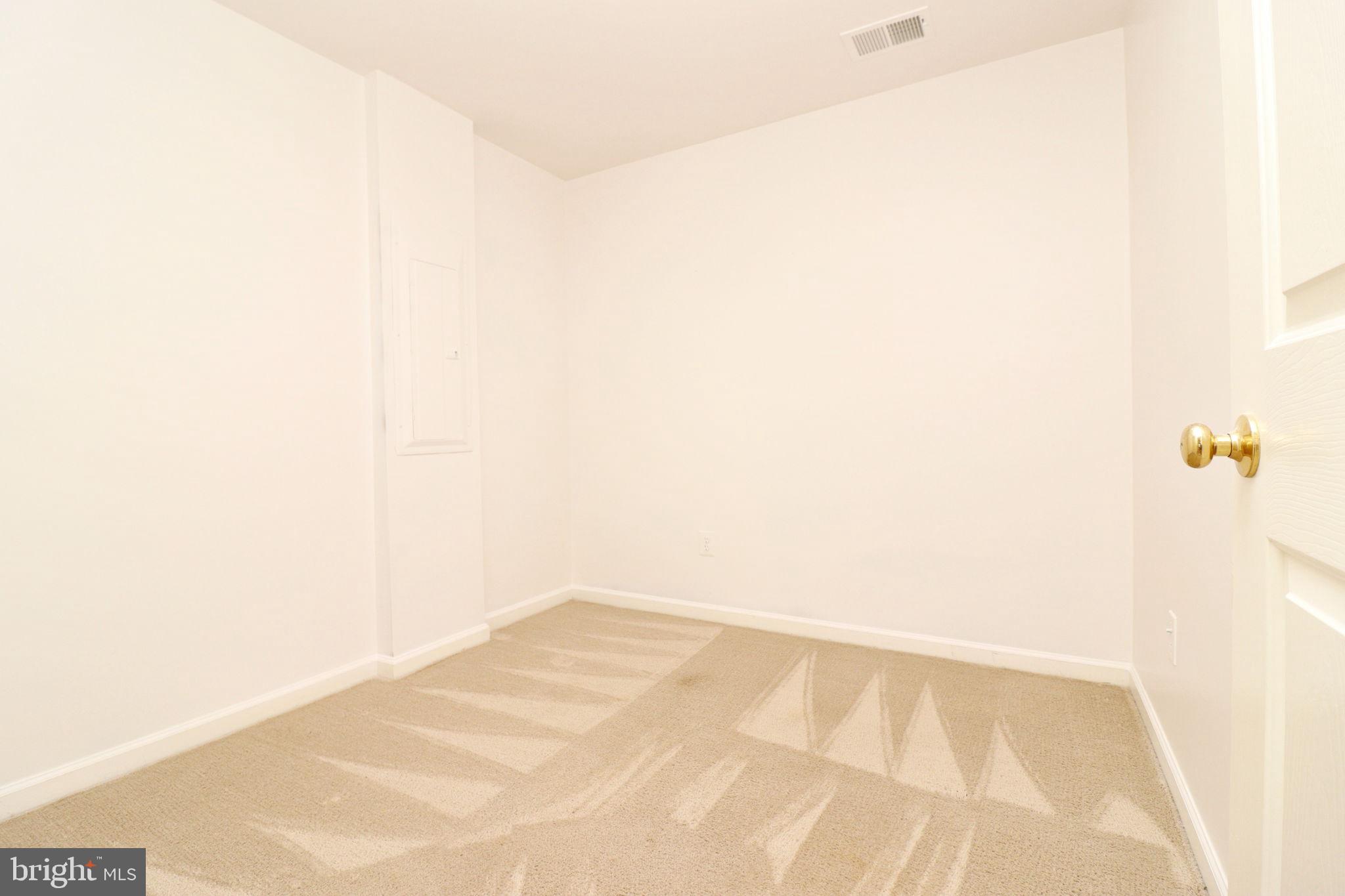 LAKELAND PLACE - Residential