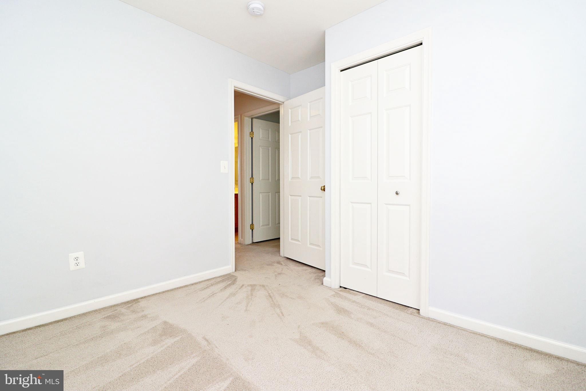 LAKELAND PLACE - Residential