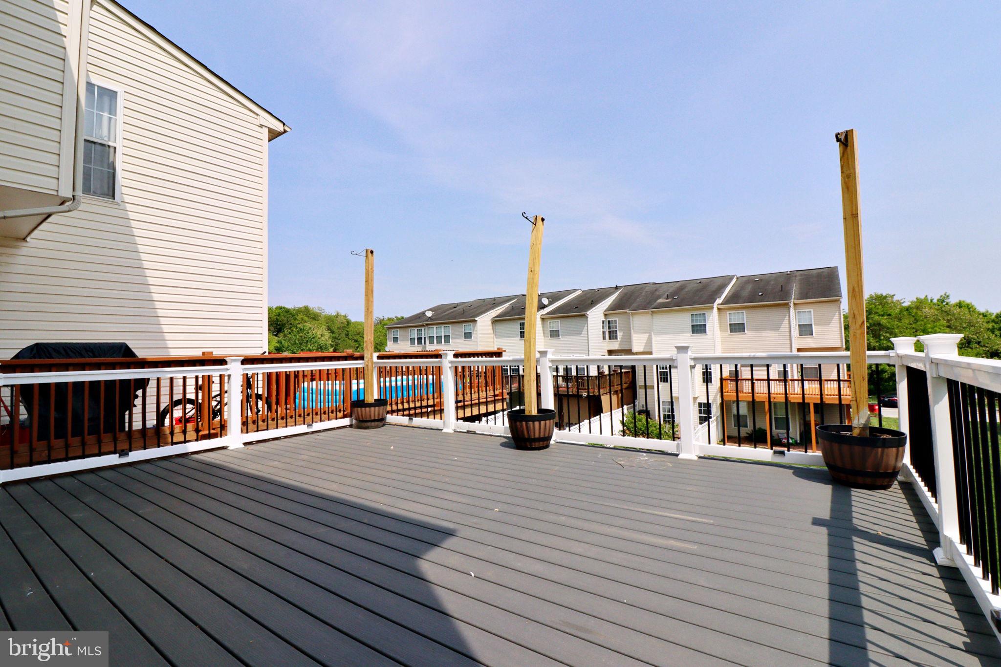 LAKELAND PLACE - Residential