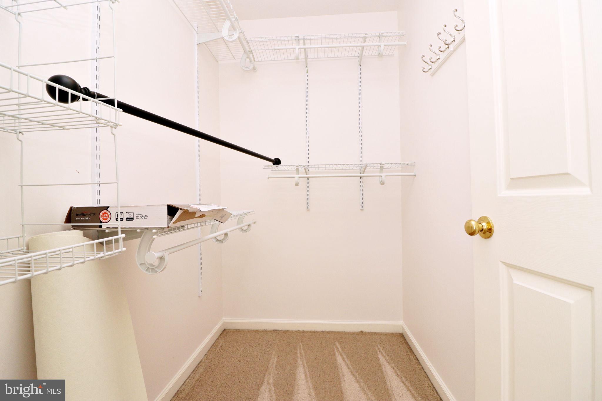 LAKELAND PLACE - Residential