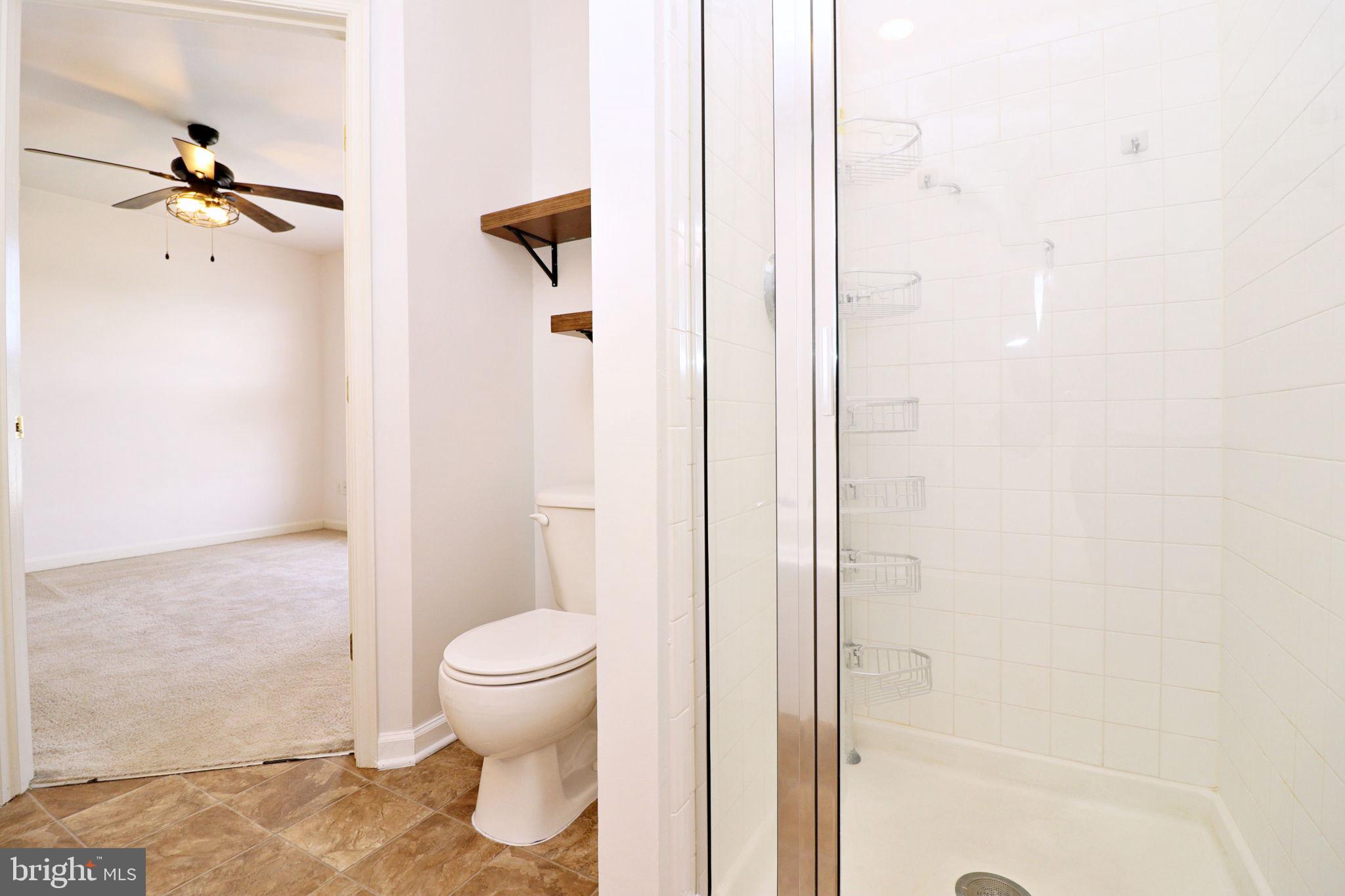 LAKELAND PLACE - Residential