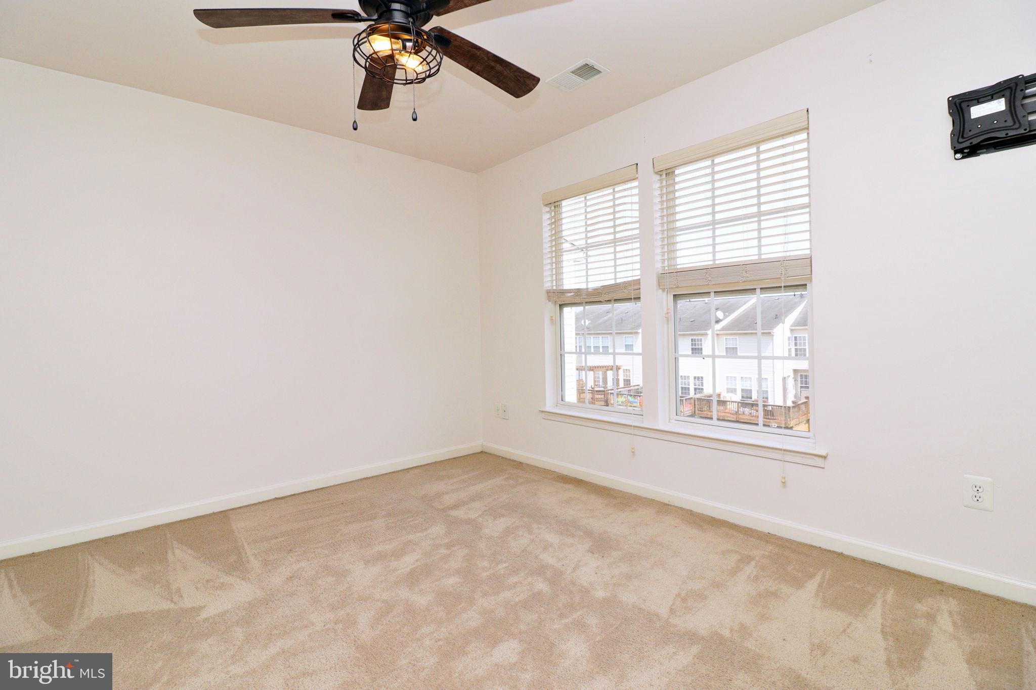 LAKELAND PLACE - Residential