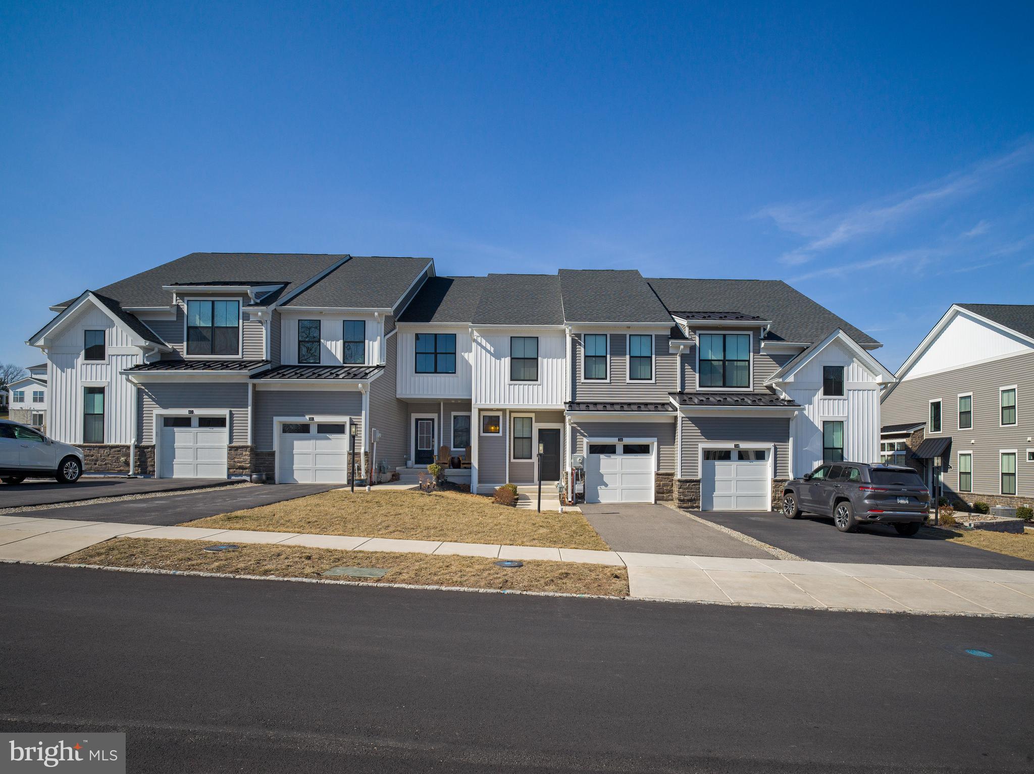 RESERVE AT CENTER SQUARE - Residential