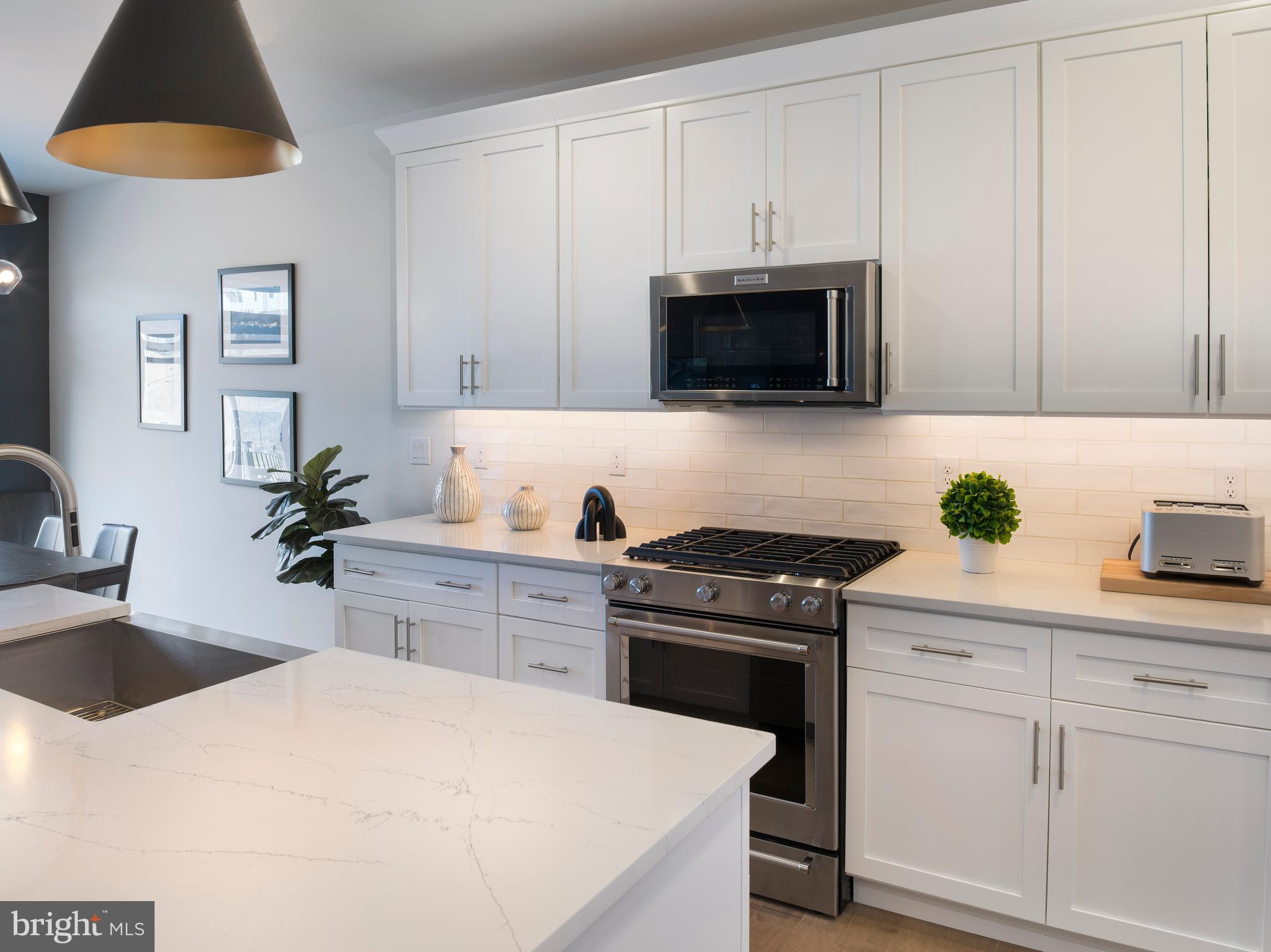 RESERVE AT CENTER SQUARE - Residential