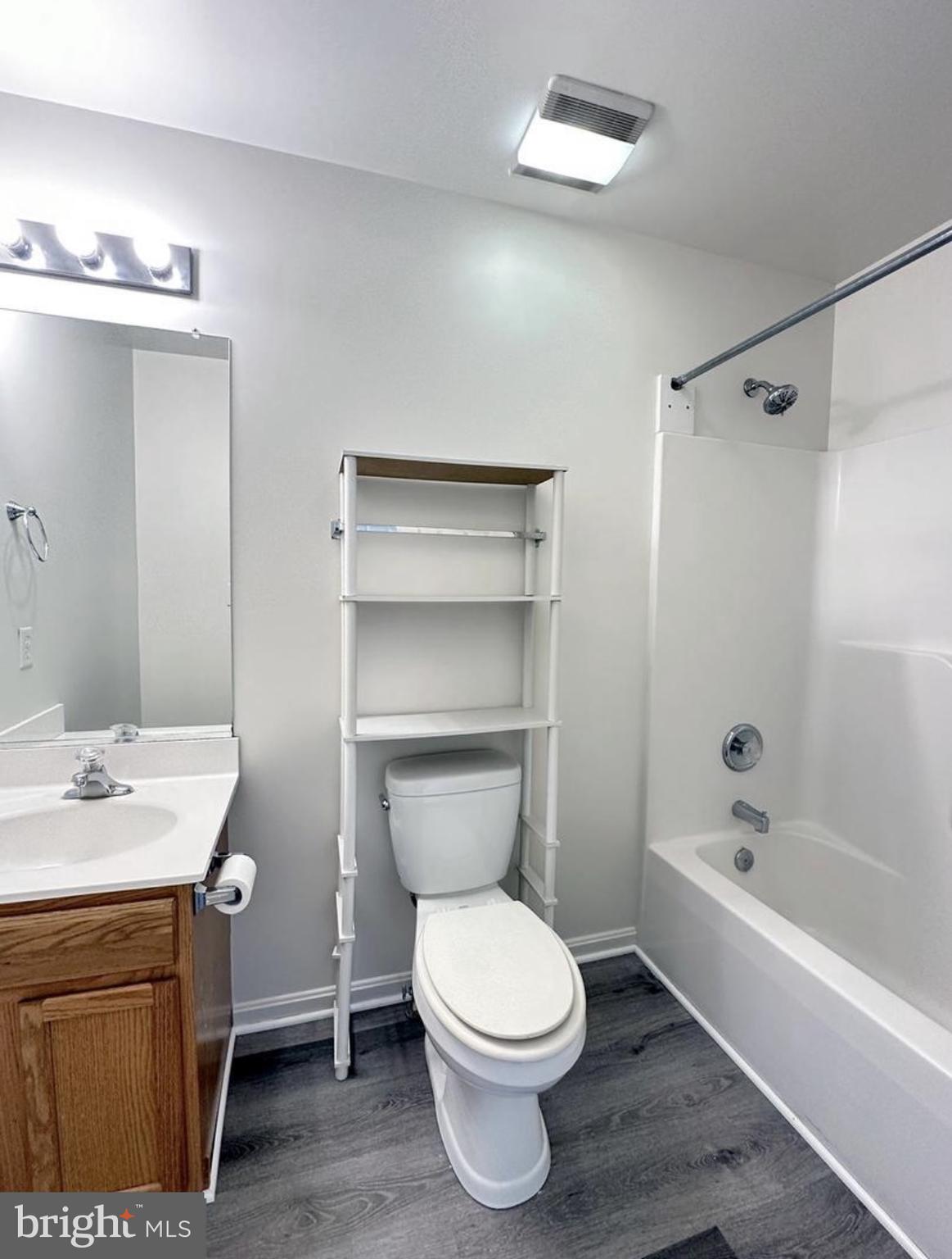 MILLS FARM - Residential Lease