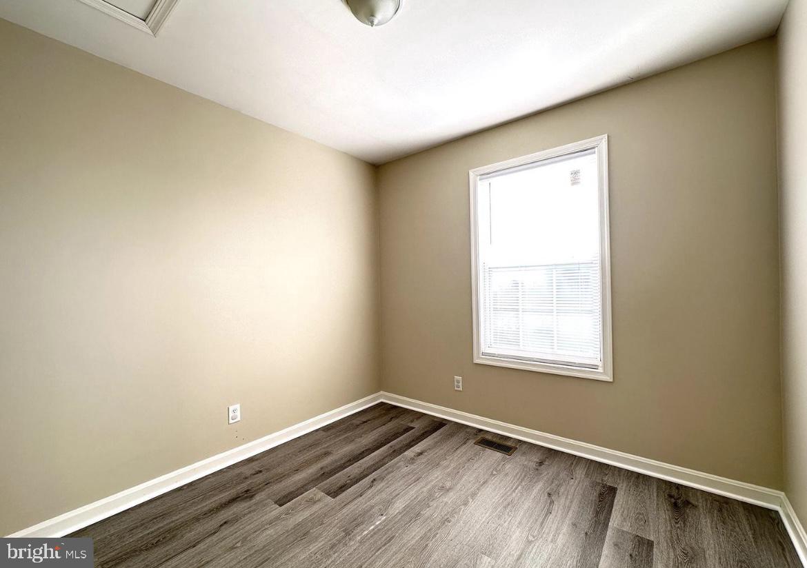 MILLS FARM - Residential Lease