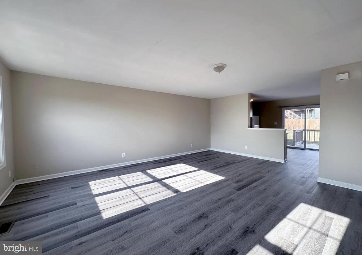 MILLS FARM - Residential Lease