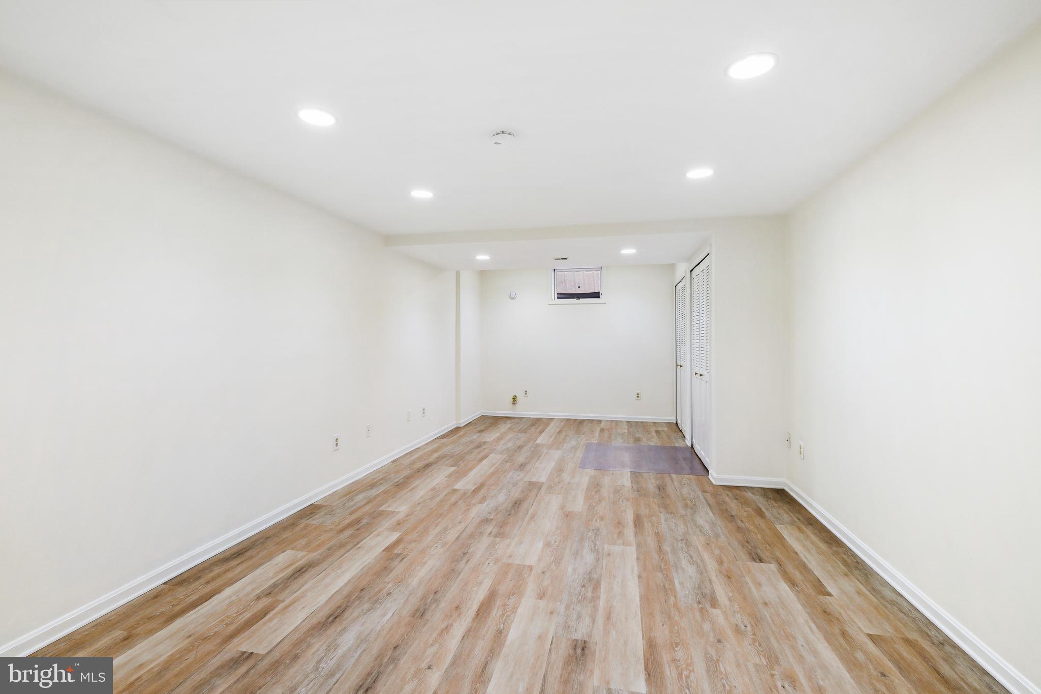 TIMBERLAWN - Residential