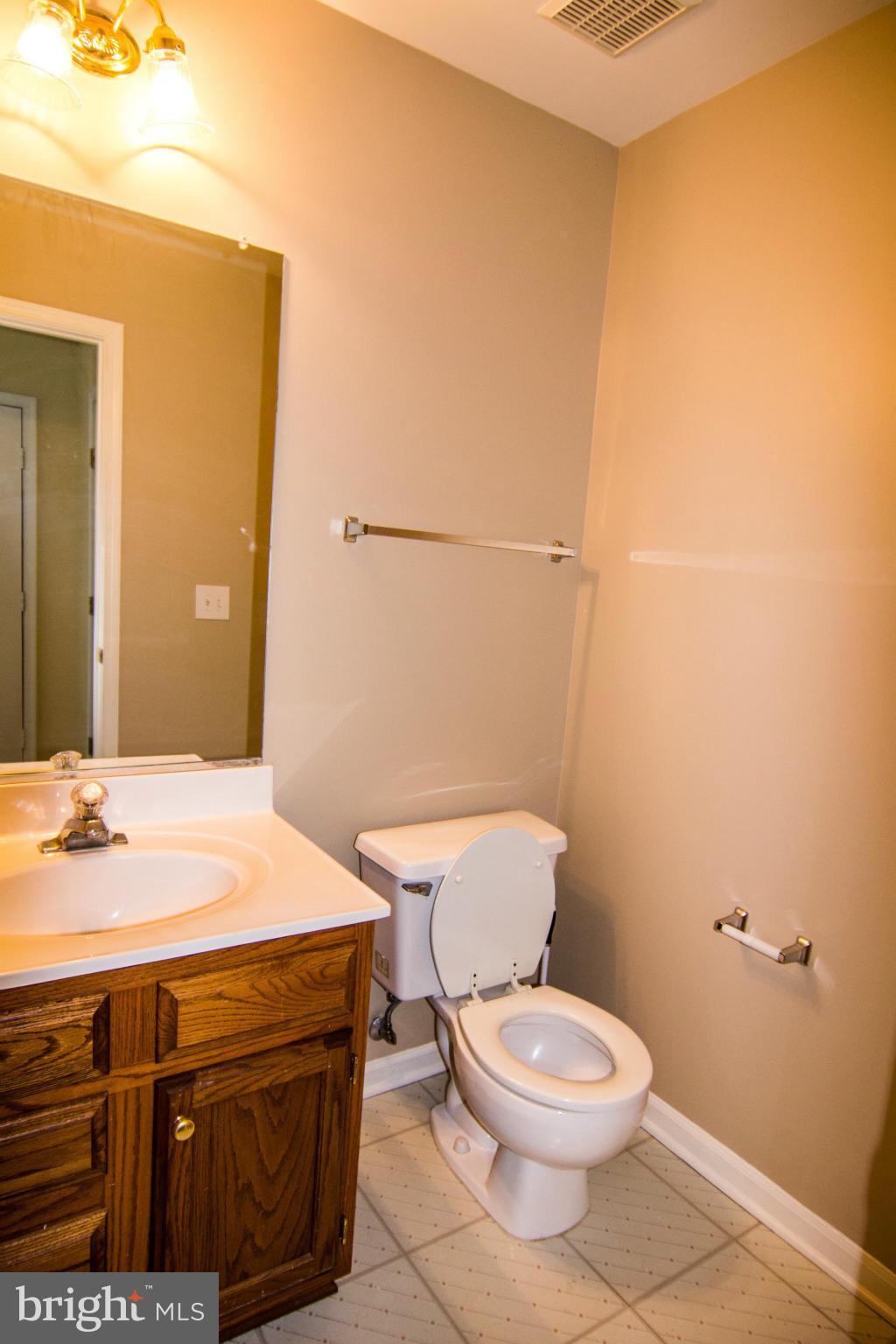 ASHBURN VILLAGE - Residential