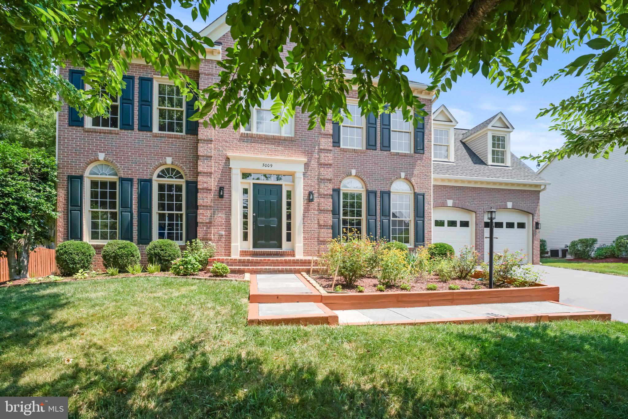 FRANKLIN CORNER - Residential