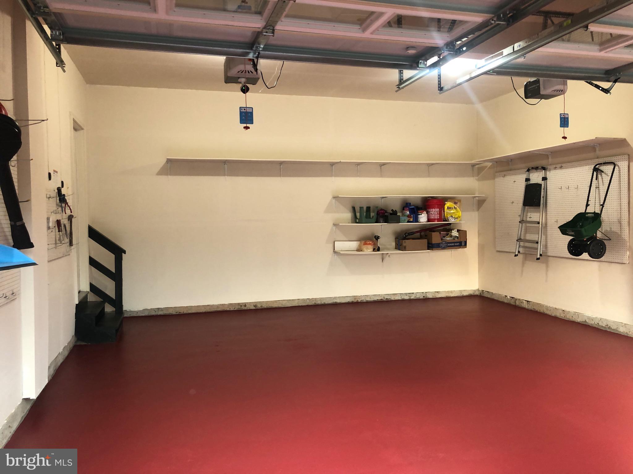 FRANKLIN CORNER - Residential