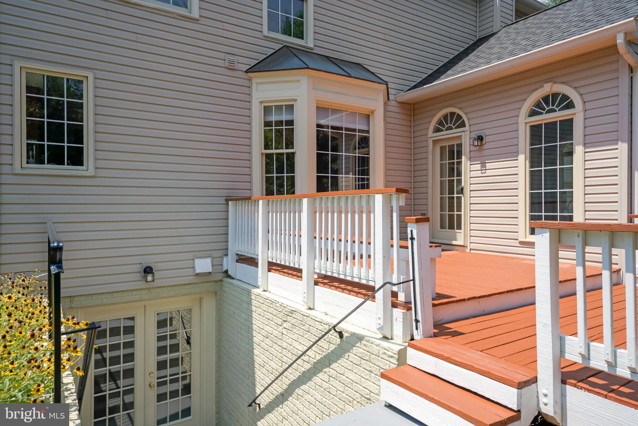 FRANKLIN CORNER - Residential