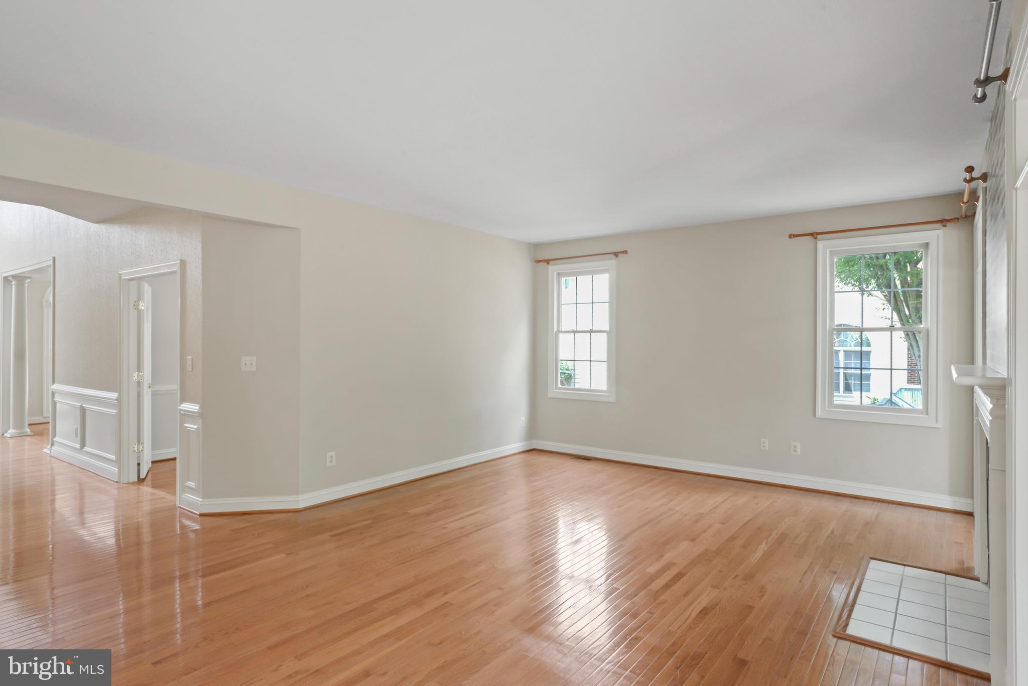 FRANKLIN CORNER - Residential