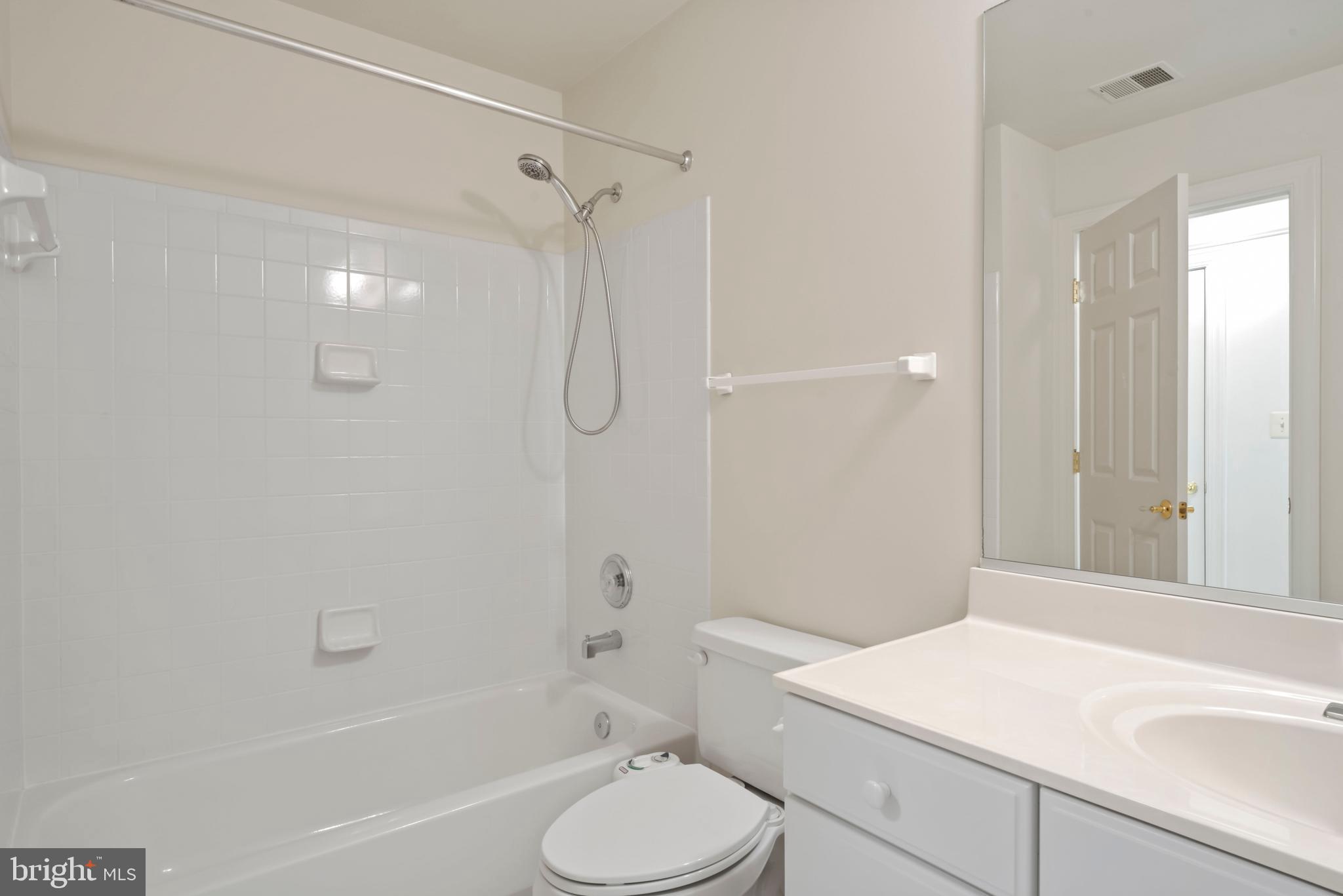 FRANKLIN CORNER - Residential